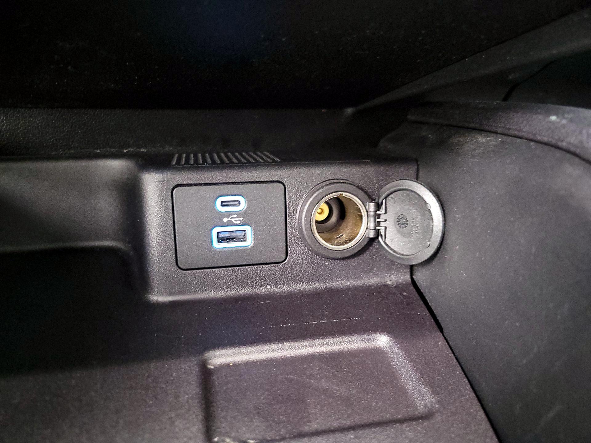 Thumbnail: 2022 Ford Escape - 18