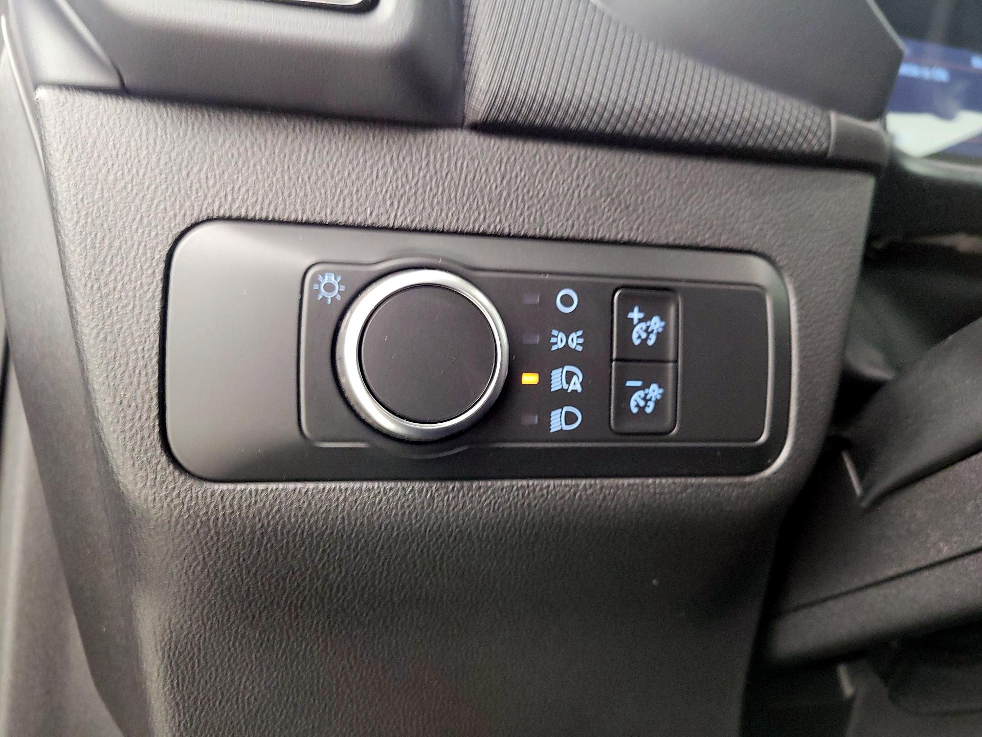 Thumbnail: 2022 Ford Bronco Sport - 13