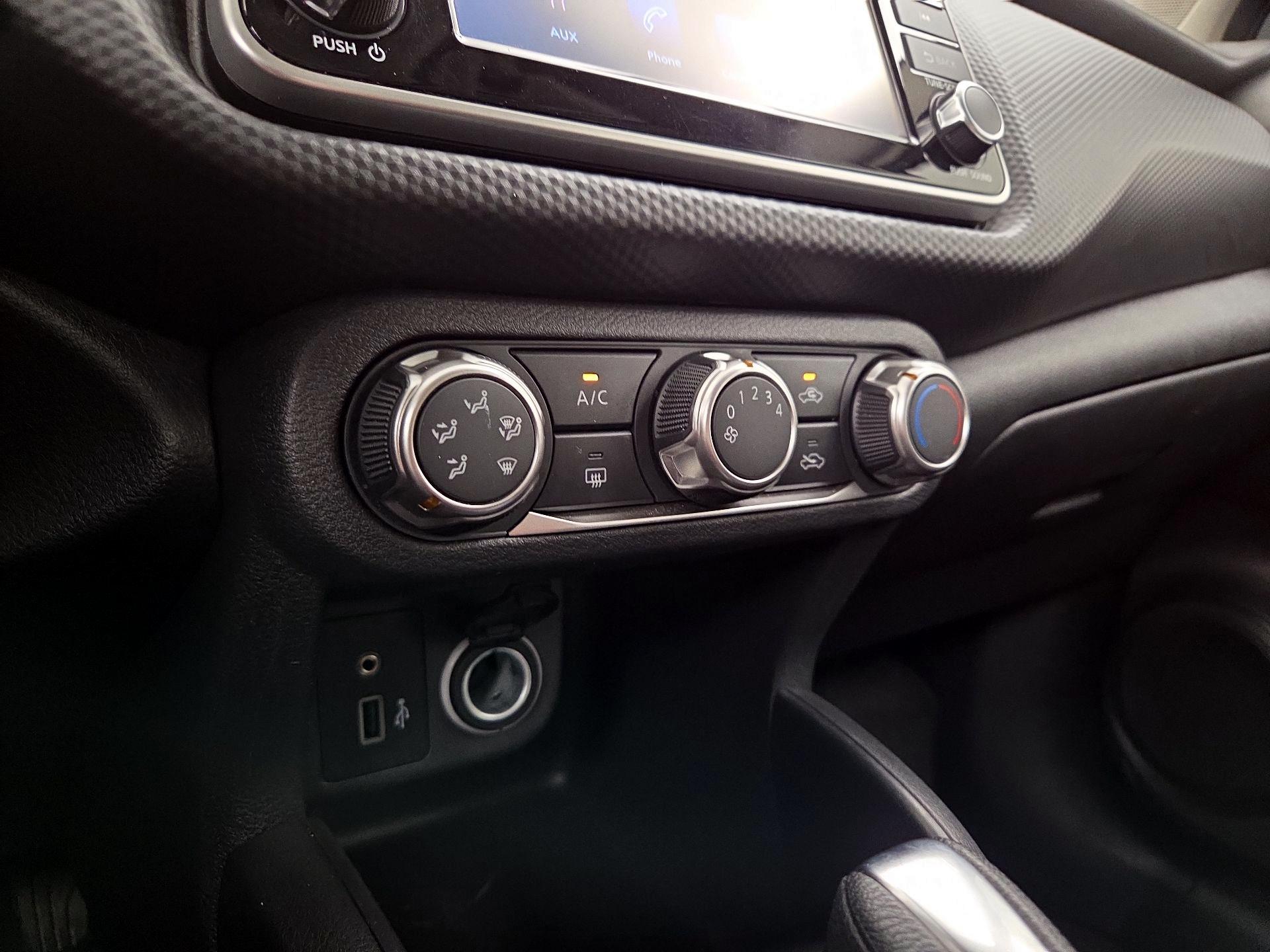 Thumbnail: 2023 Nissan Kicks - 16