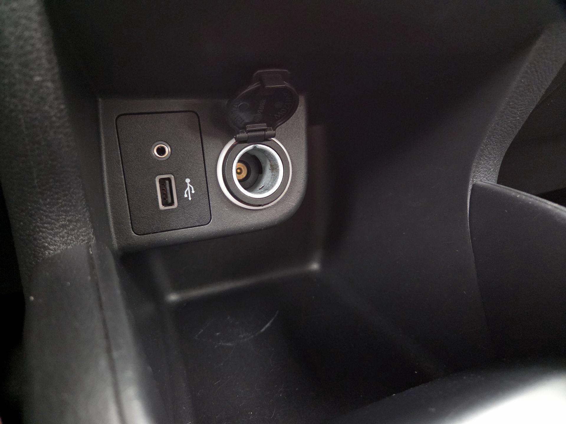 Thumbnail: 2023 Nissan Kicks - 18