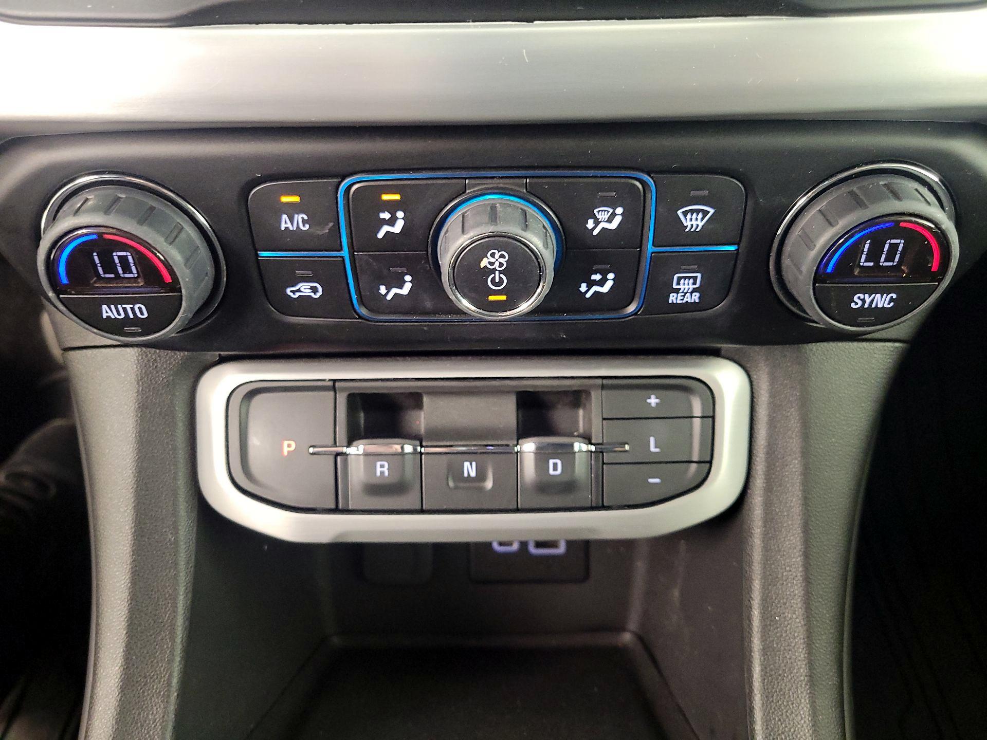 Thumbnail: 2023 GMC Acadia - 17