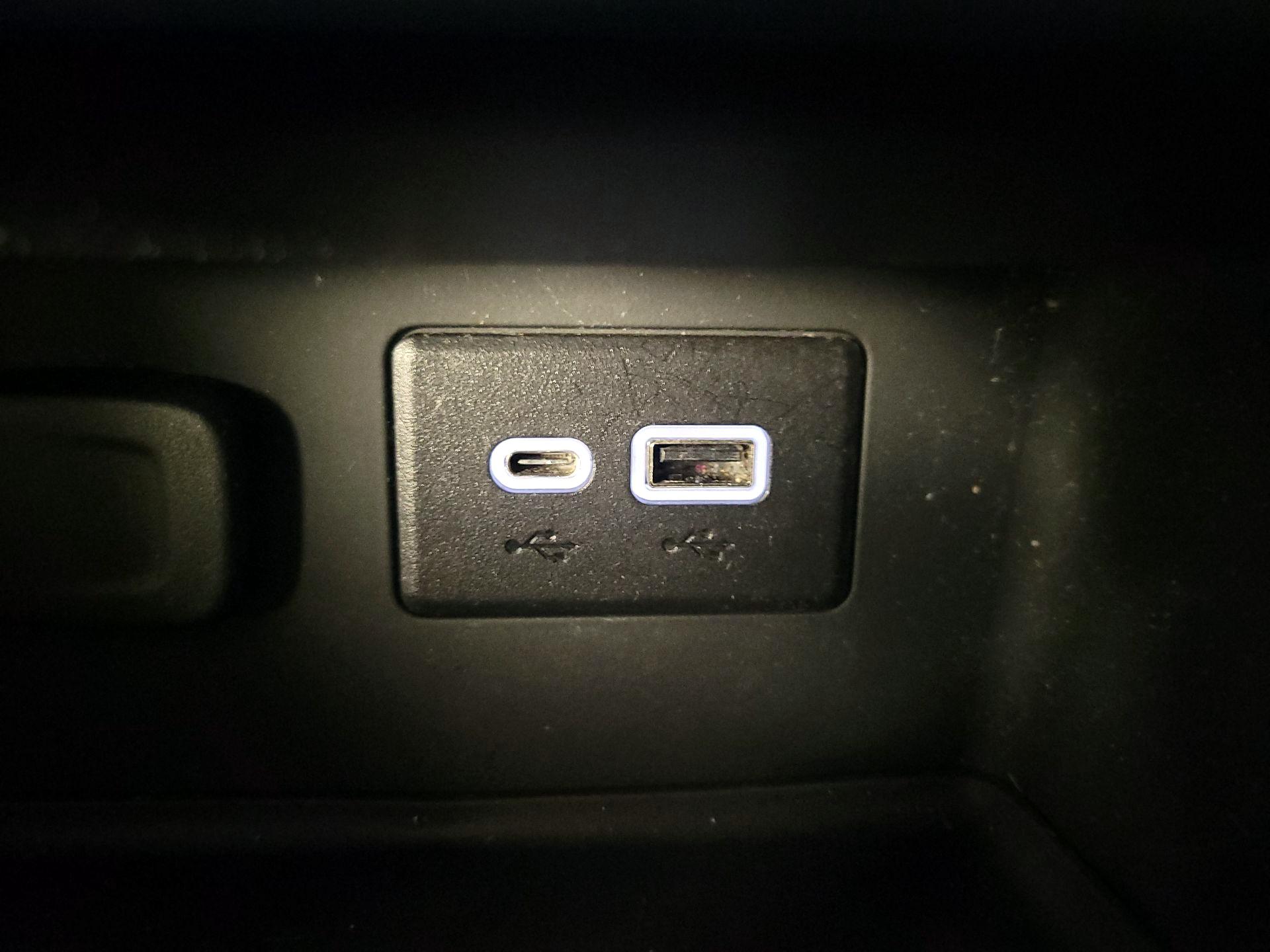 Thumbnail: 2023 GMC Acadia - 19