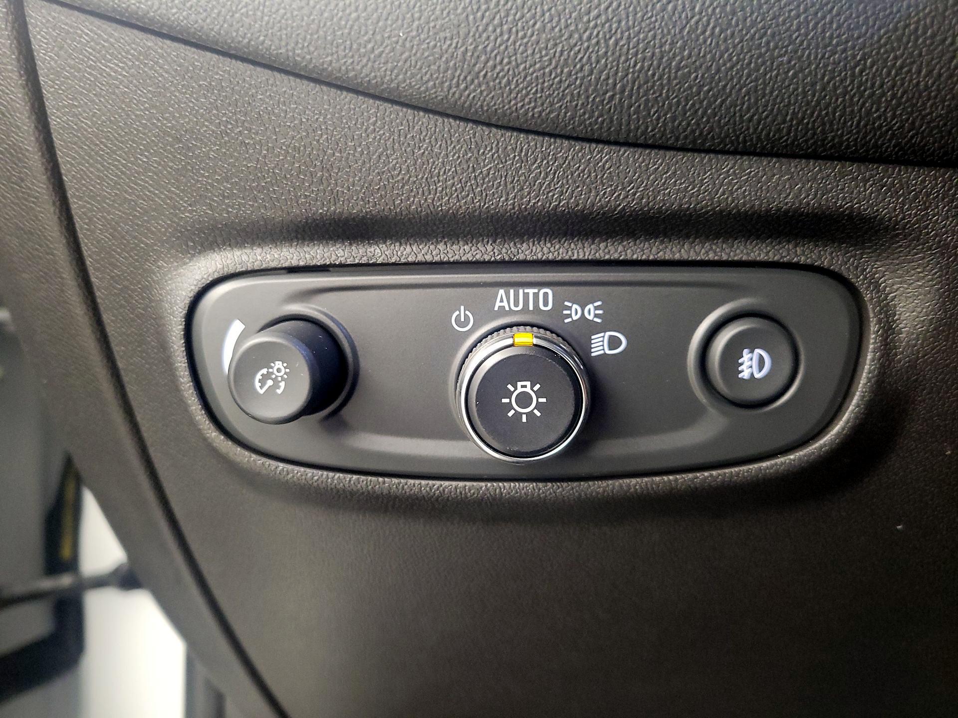 Thumbnail: 2021 Chevrolet Equinox - 13