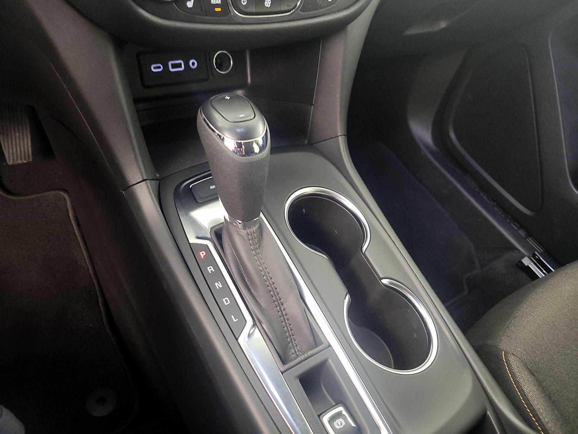 Thumbnail: 2021 Chevrolet Equinox - 18