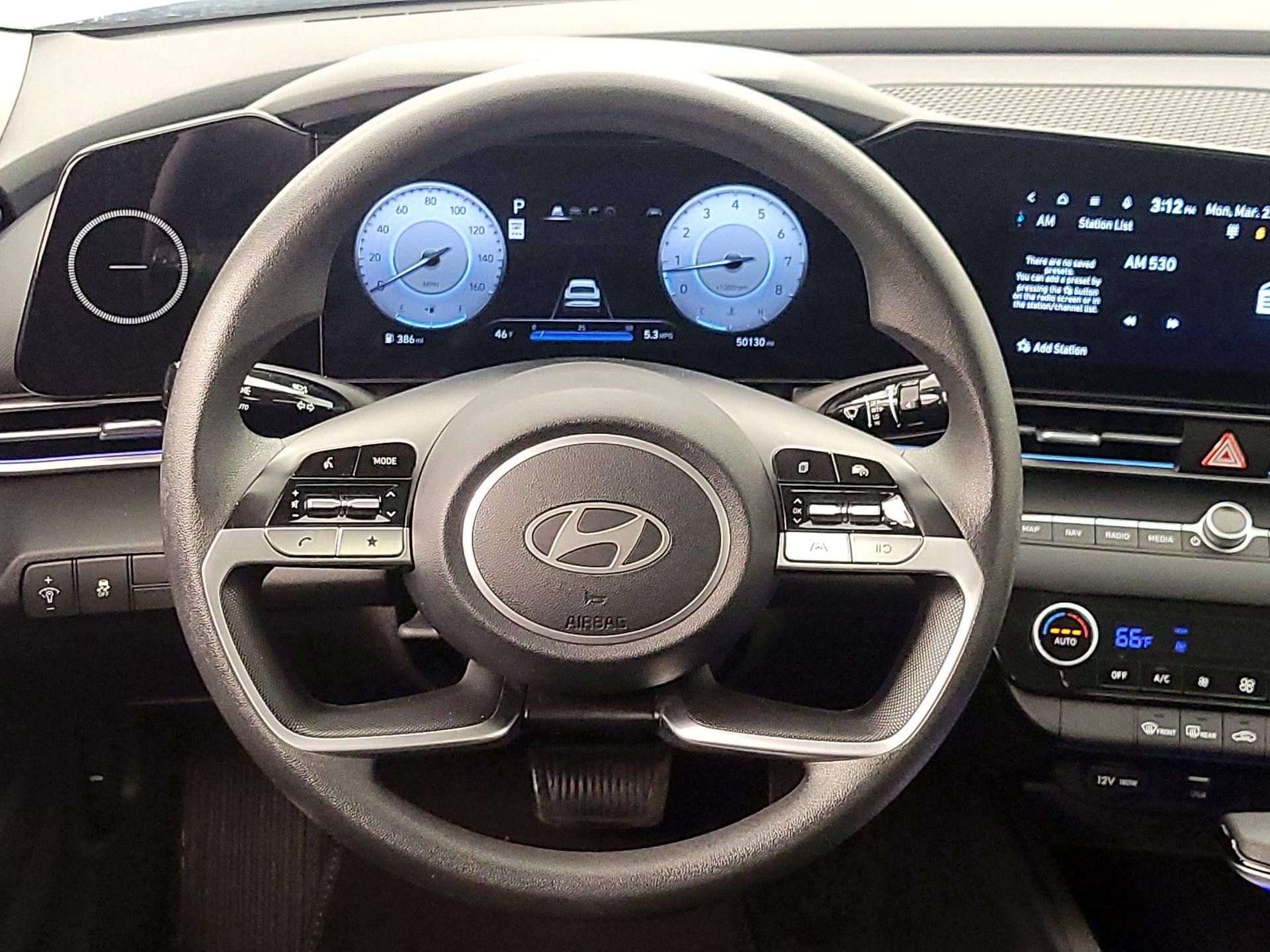 Thumbnail: 2024 Hyundai Elantra - 10