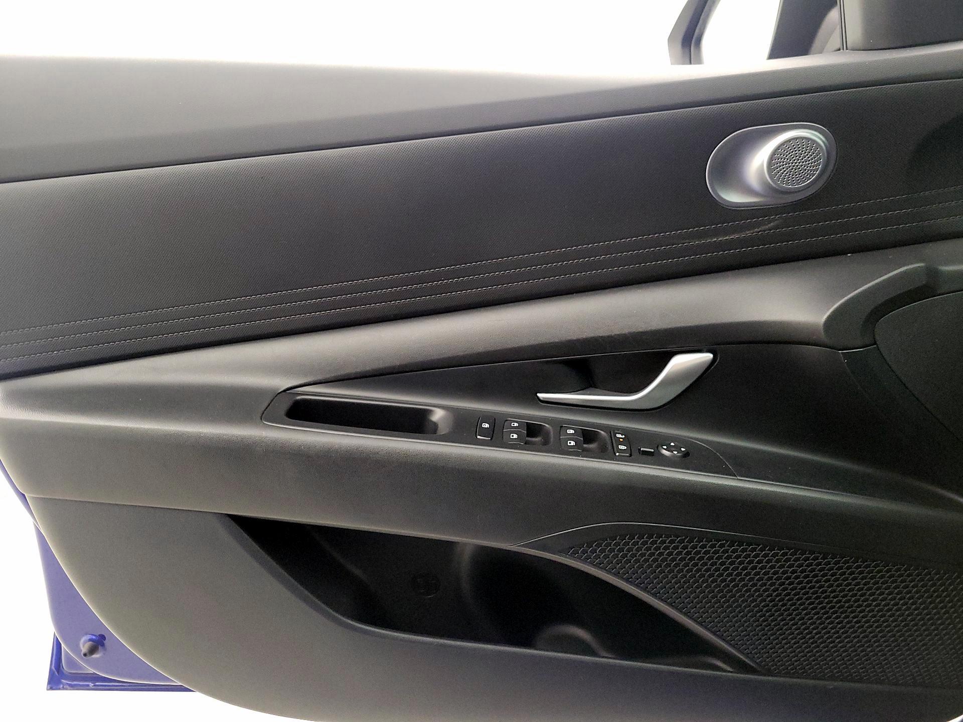 Thumbnail: 2024 Hyundai Elantra - 12