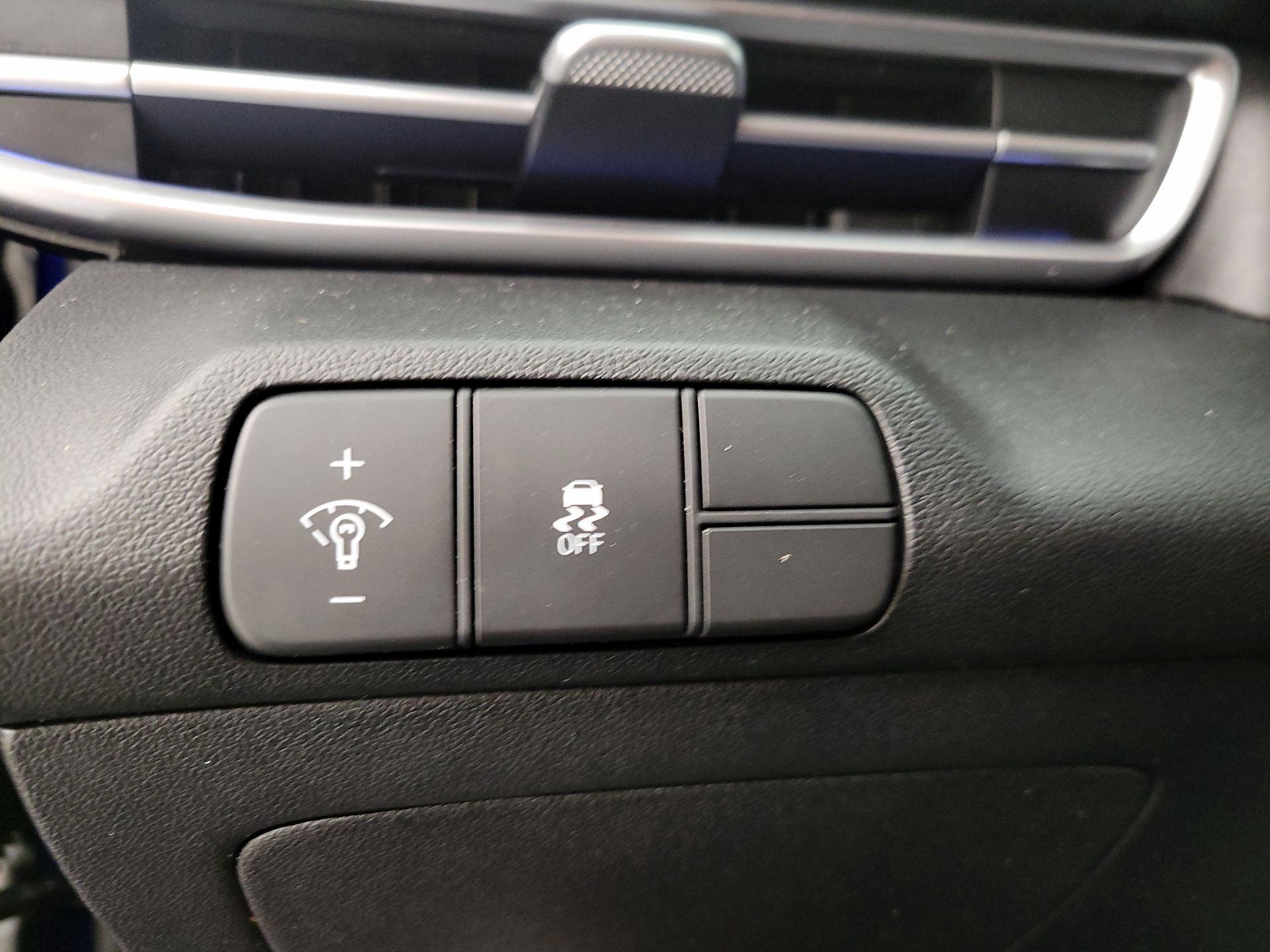 Thumbnail: 2024 Hyundai Elantra - 13