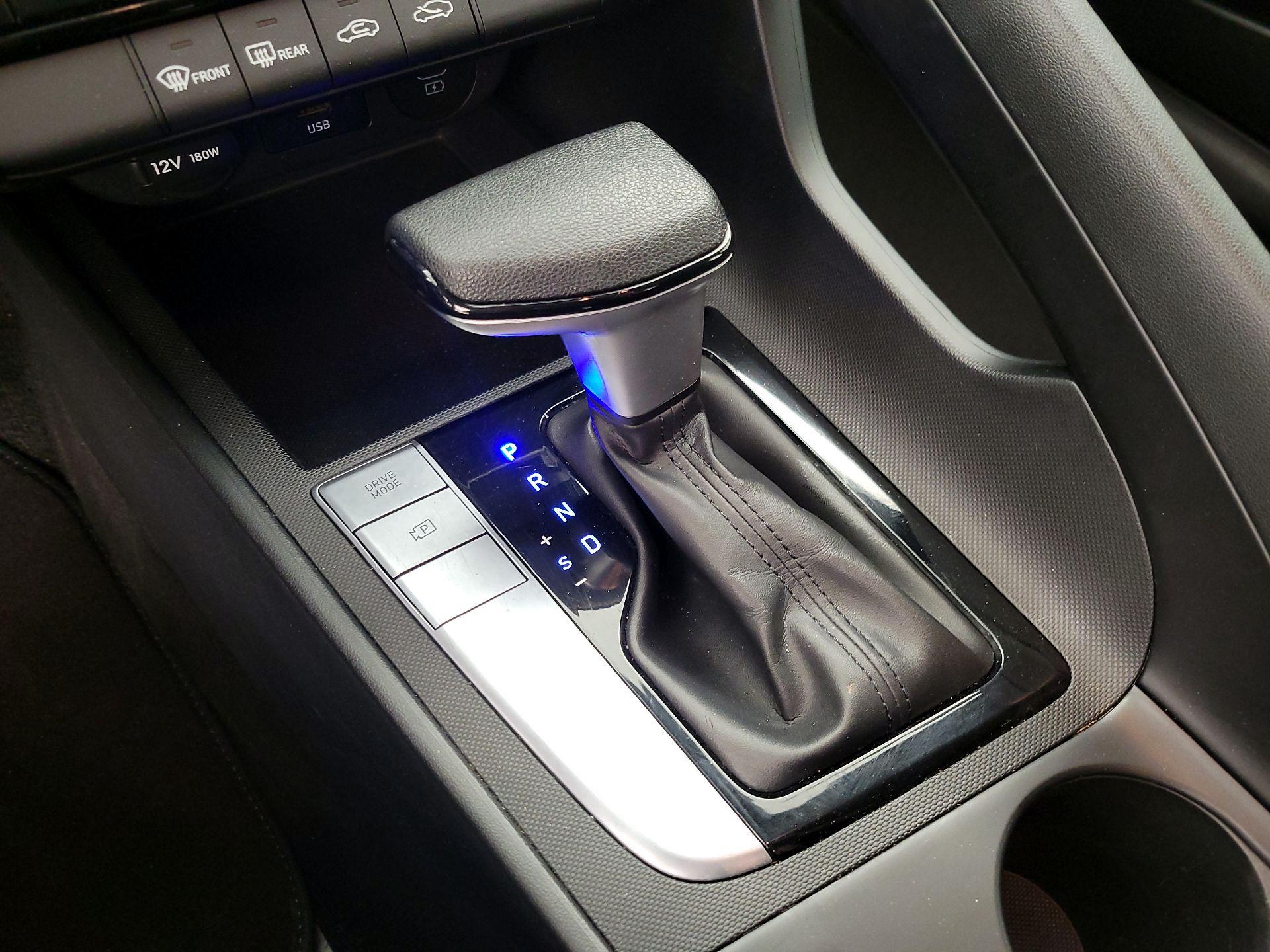 Thumbnail: 2024 Hyundai Elantra - 18