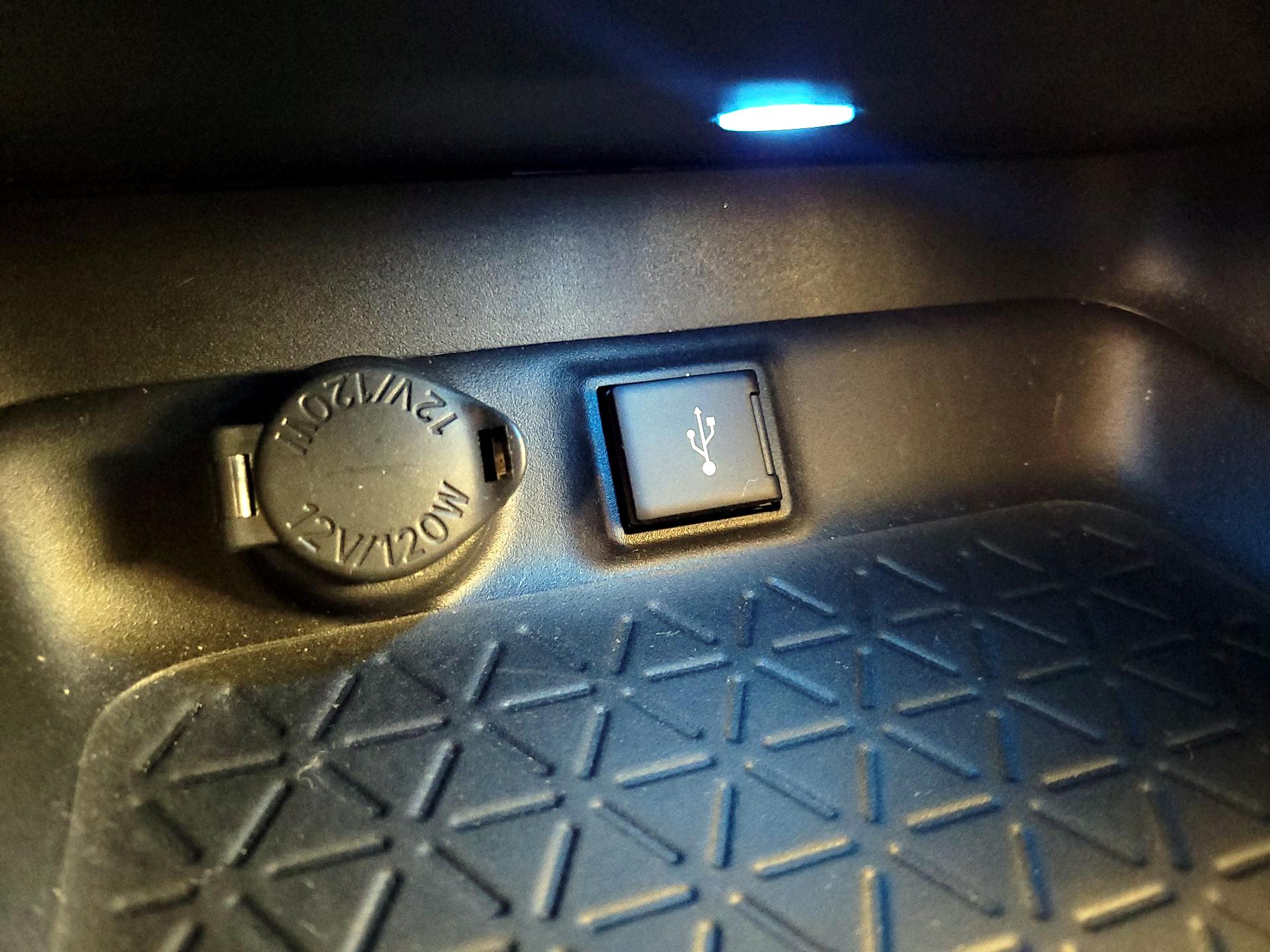 Thumbnail: 2021 Toyota RAV4 - 19