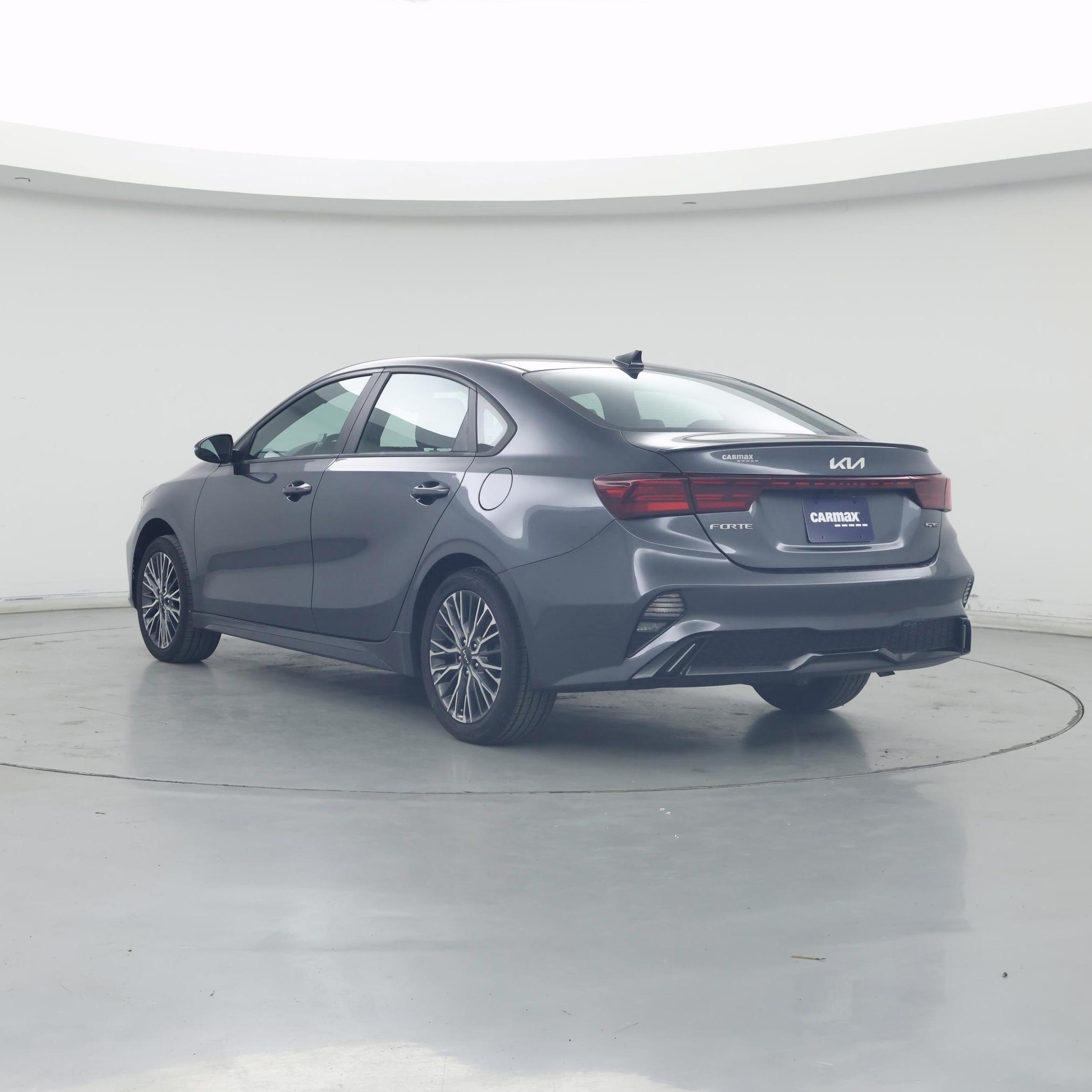 Thumbnail: 2022 Kia Forte - 2