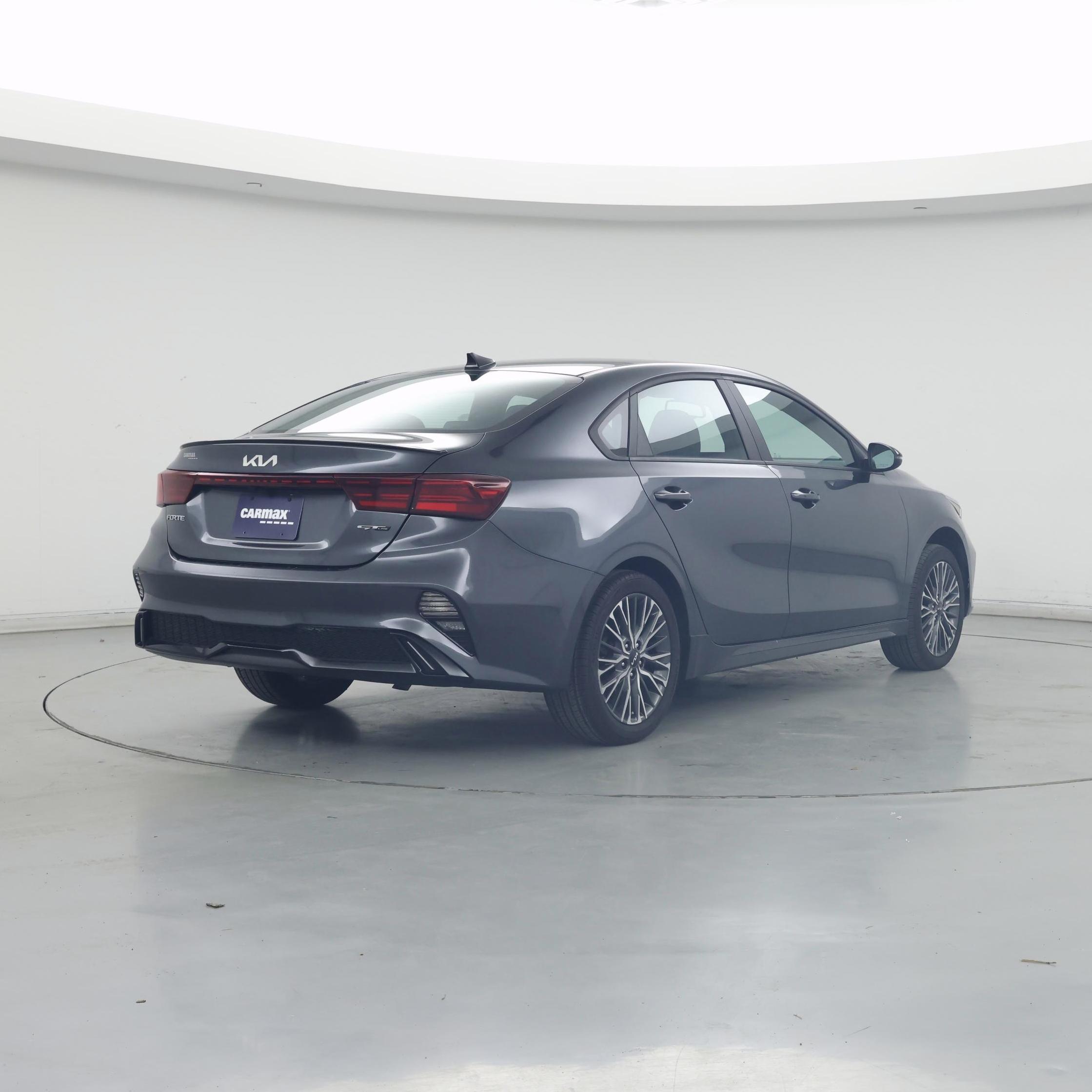 Thumbnail: 2022 Kia Forte - 8