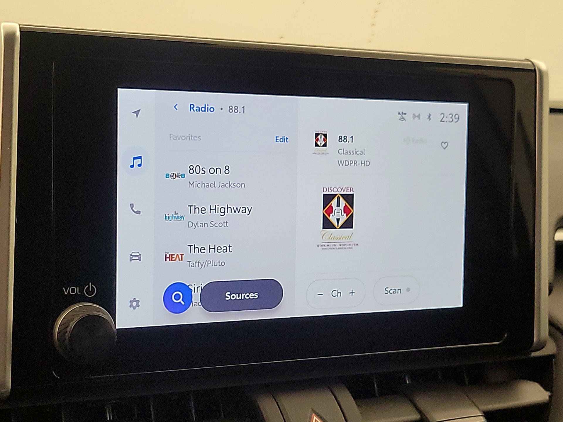 Thumbnail: 2025 Toyota RAV4 - 15