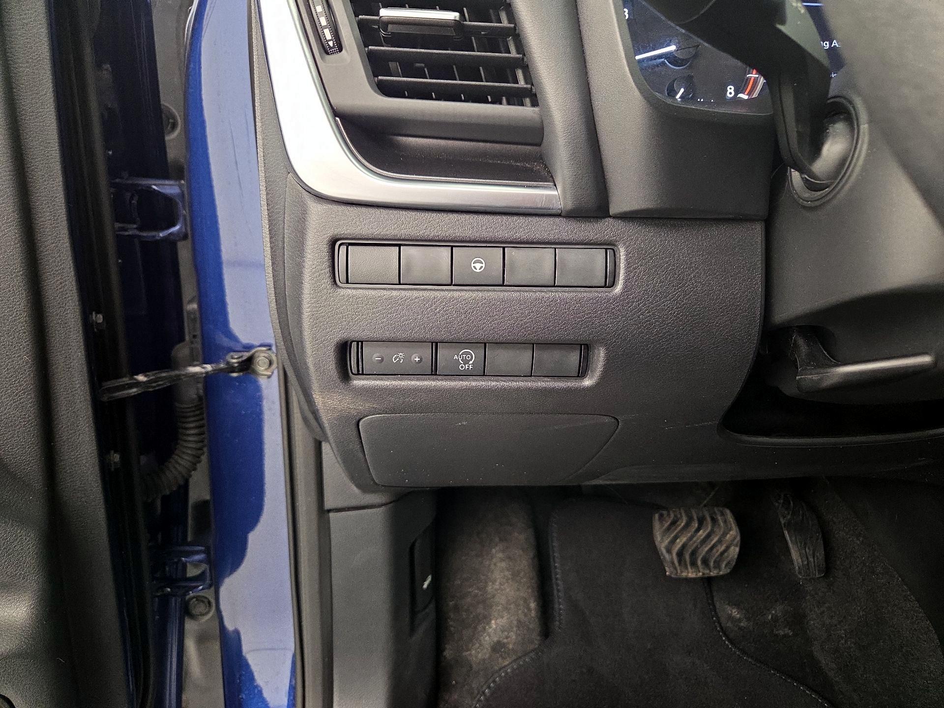 Thumbnail: 2023 Nissan Rogue - 13