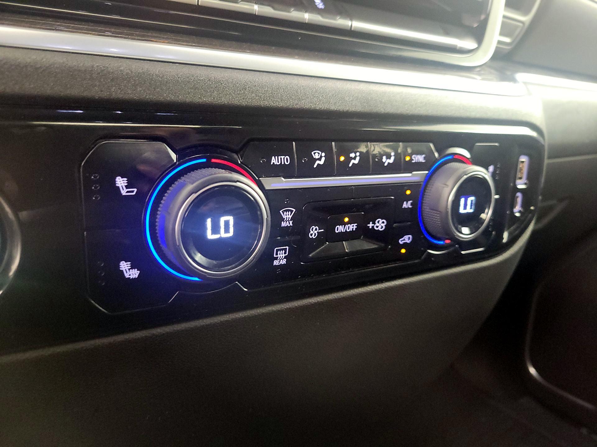 Thumbnail: 2022 Chevrolet Silverado 1500 - 16