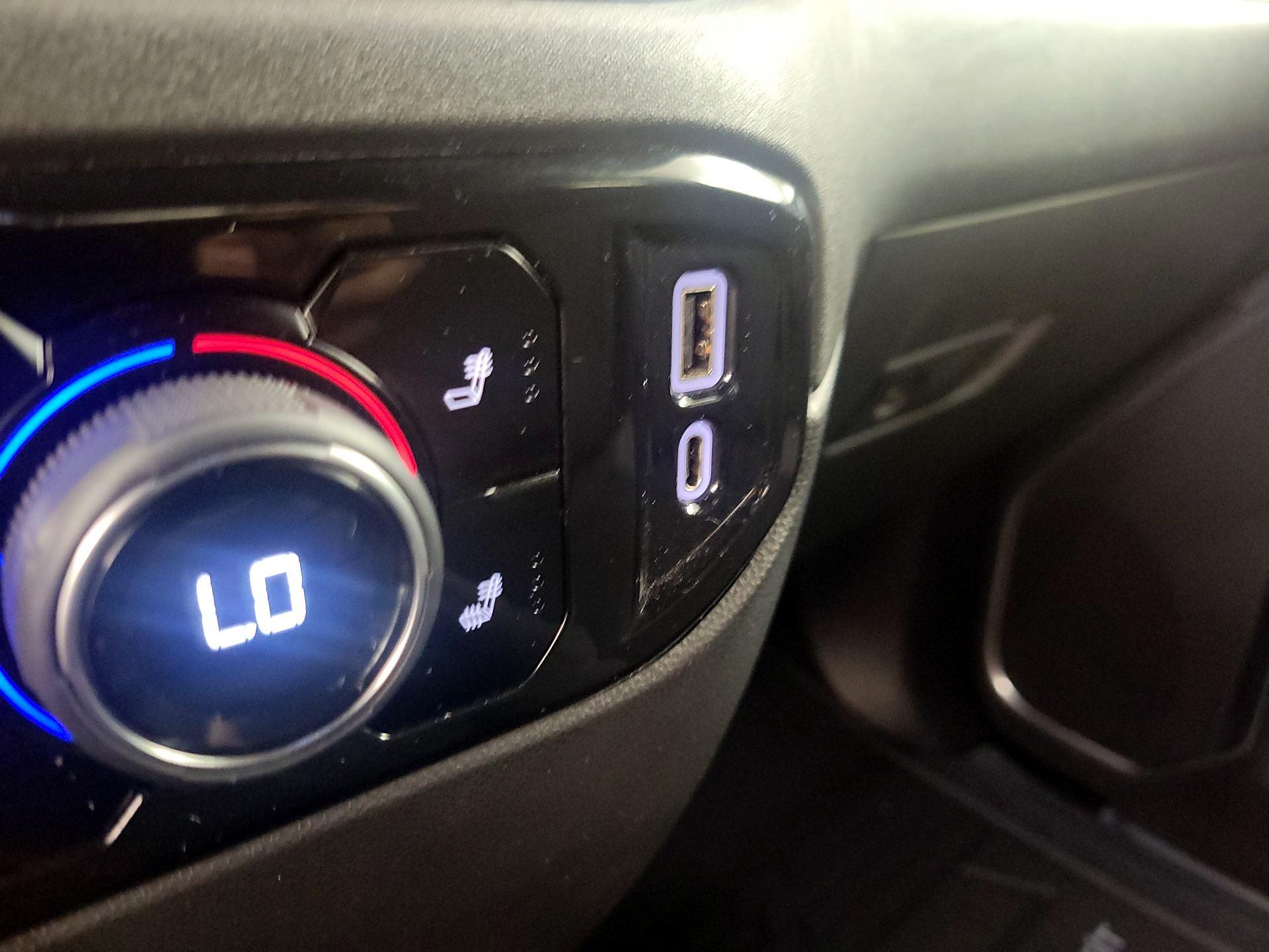 Thumbnail: 2022 Chevrolet Silverado 1500 - 18