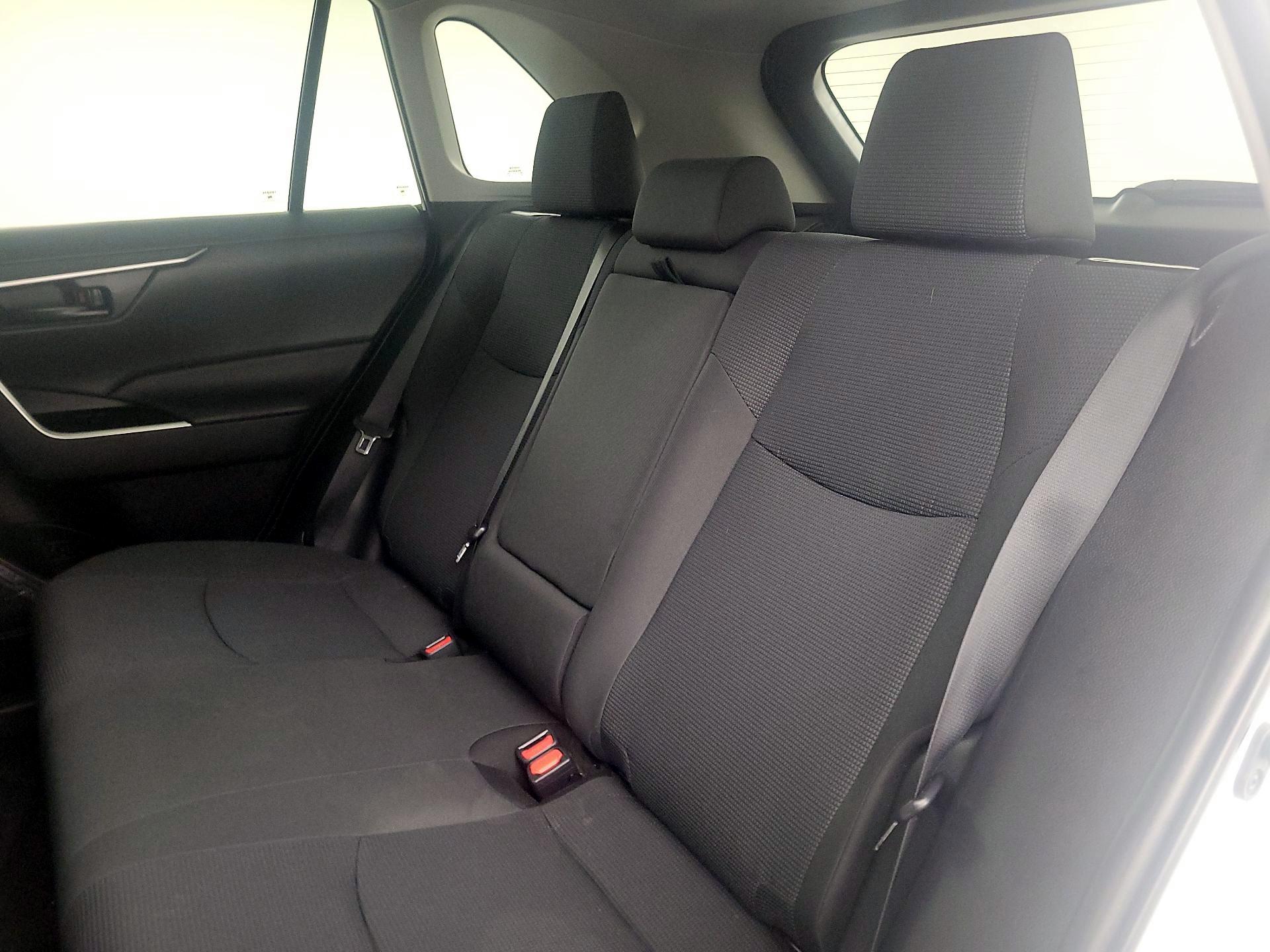 Thumbnail: 2023 Toyota RAV4 - 20