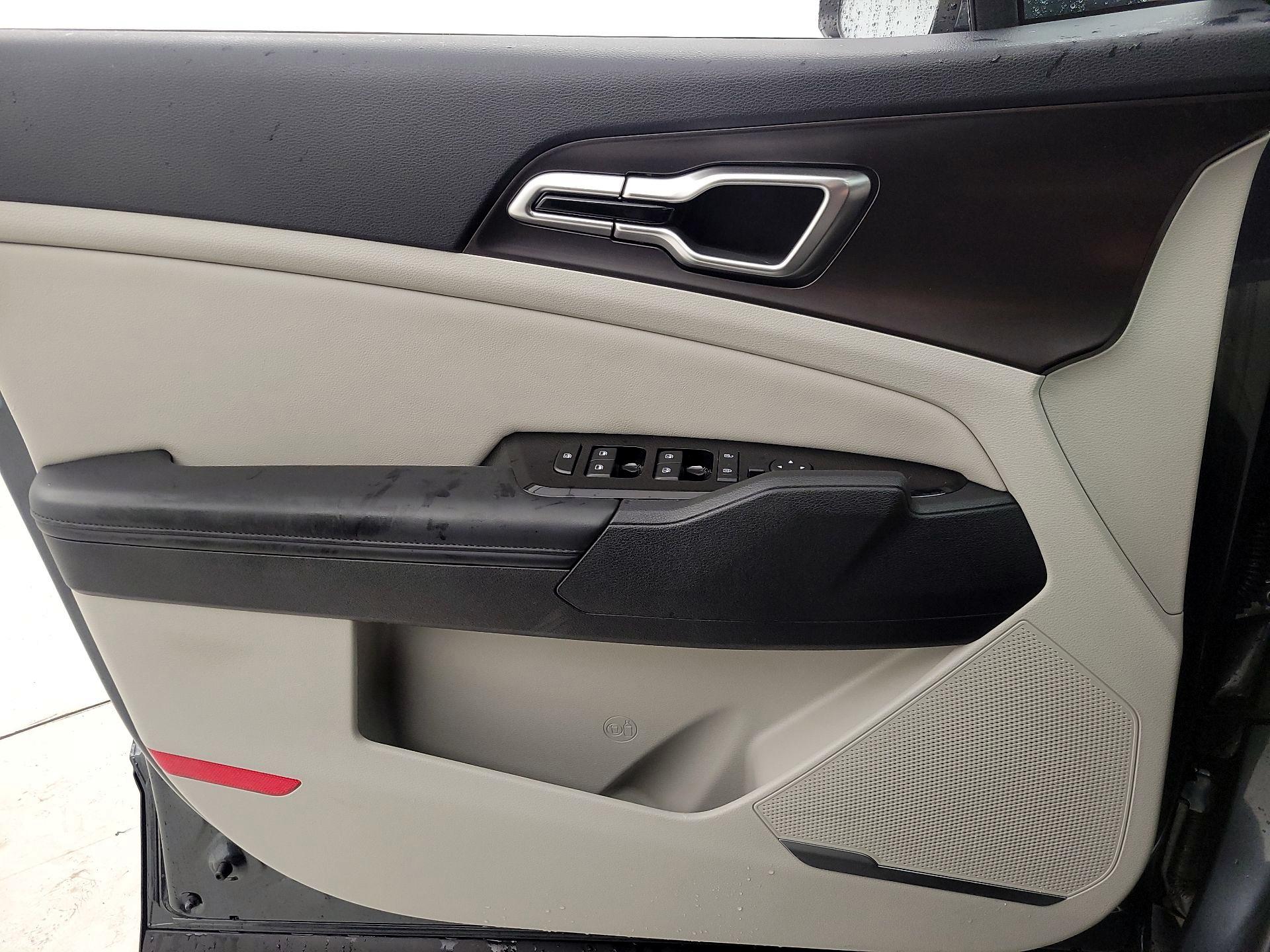 Thumbnail: 2023 Kia Sportage - 12