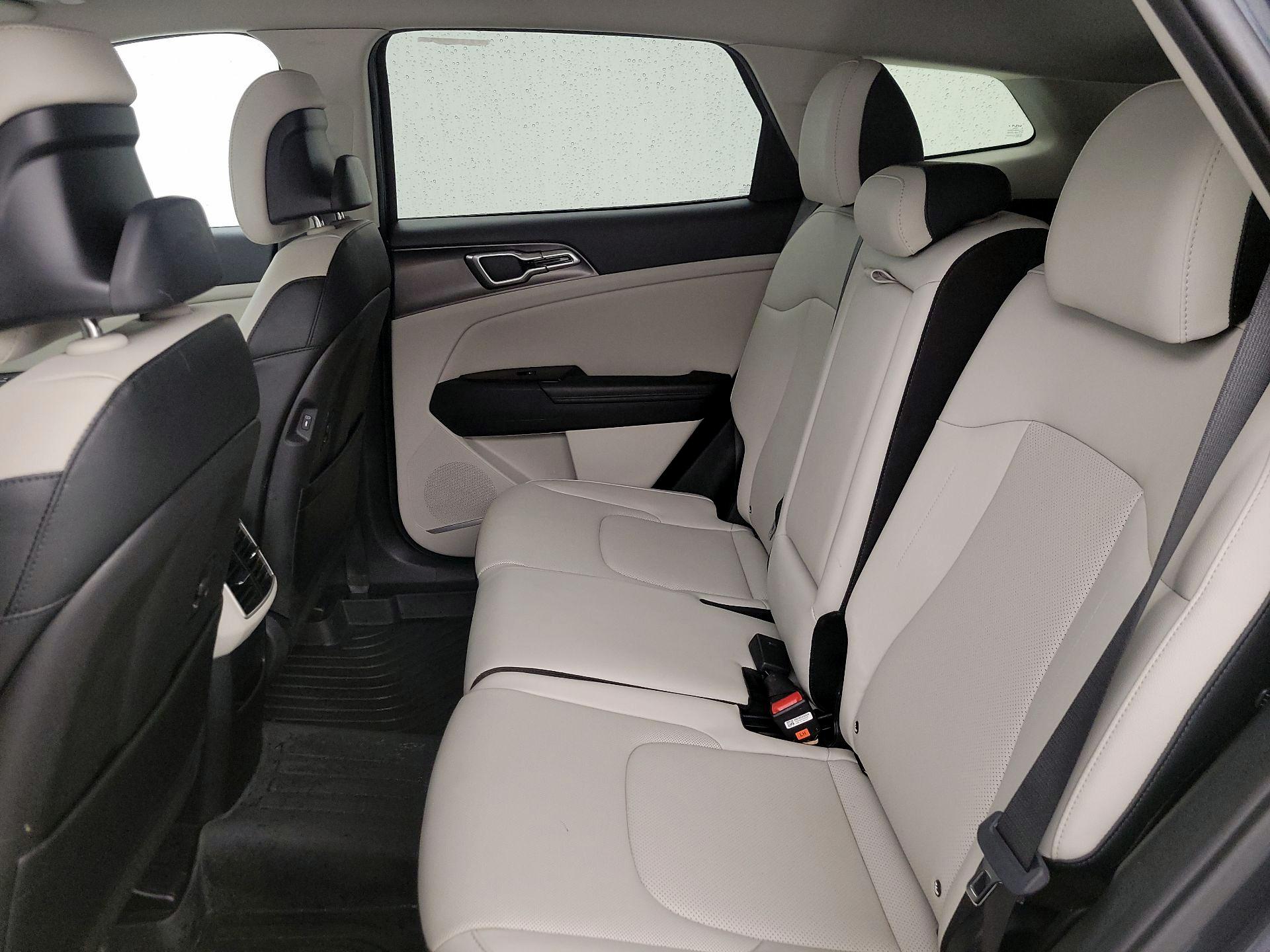 Thumbnail: 2023 Kia Sportage - 20