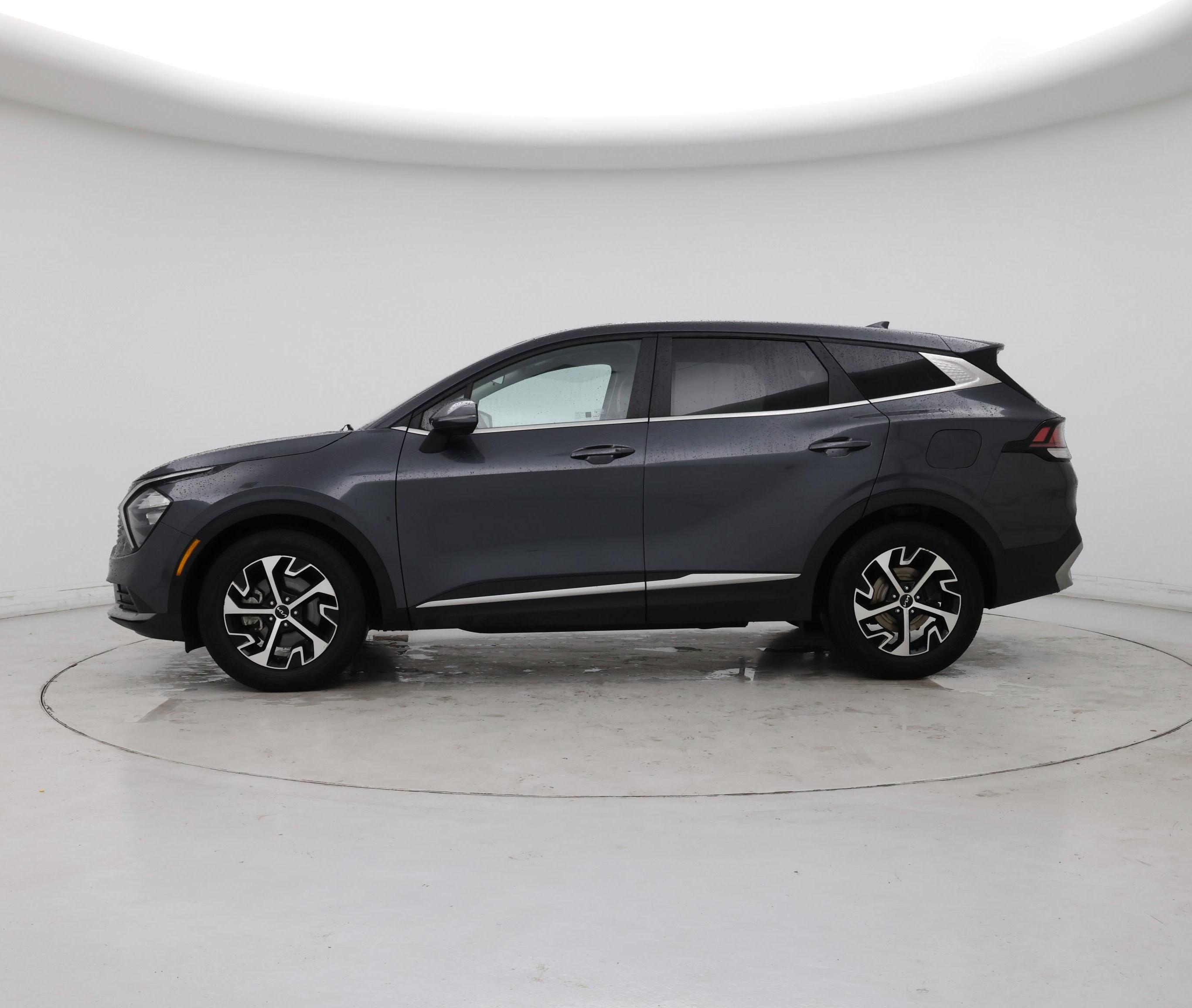 Thumbnail: 2023 Kia Sportage - 3