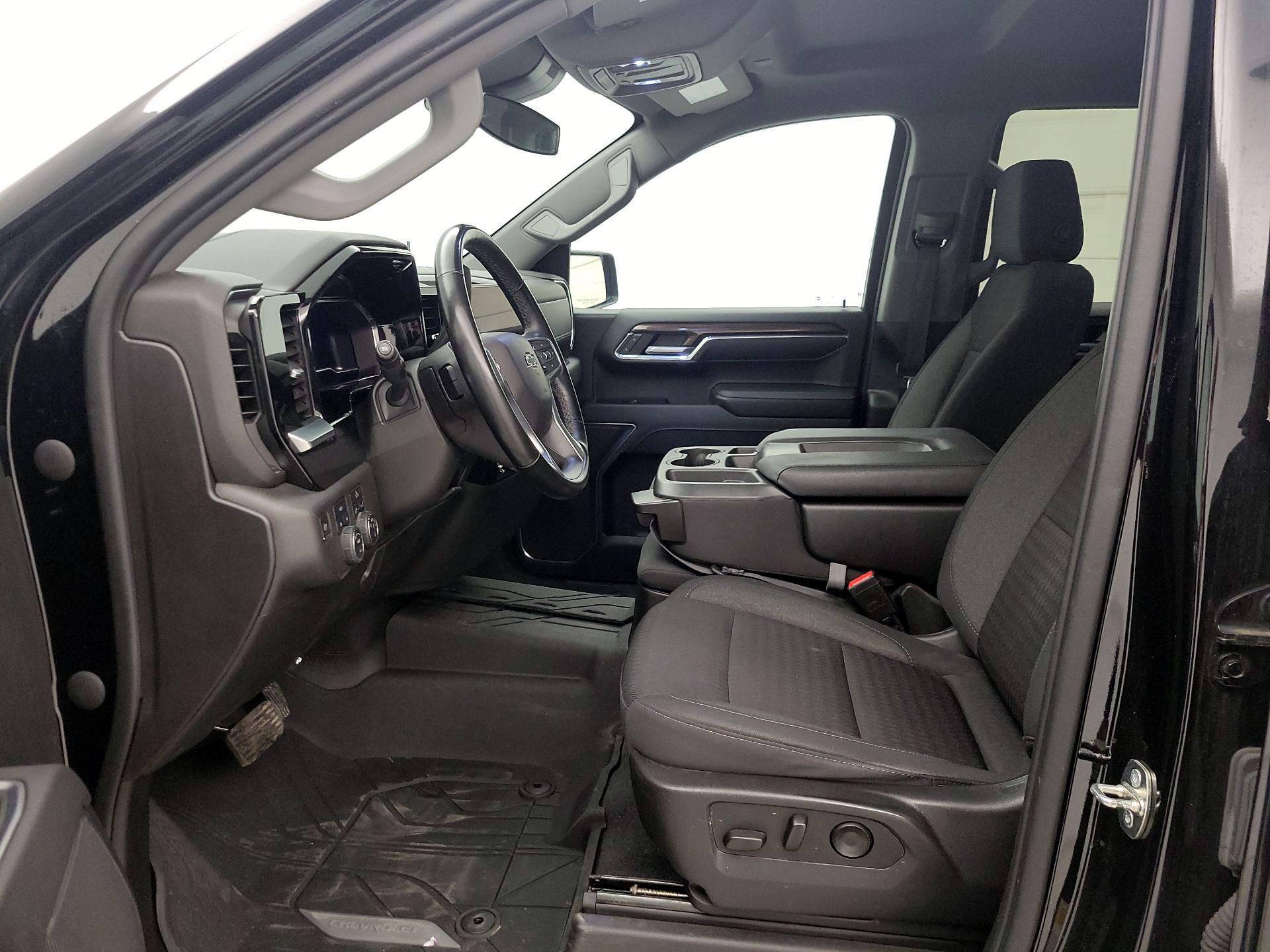 Thumbnail: 2023 Chevrolet Silverado 1500 - 11