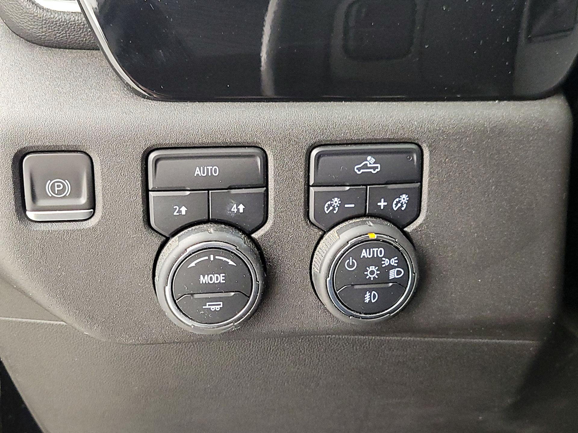 Thumbnail: 2023 Chevrolet Silverado 1500 - 13