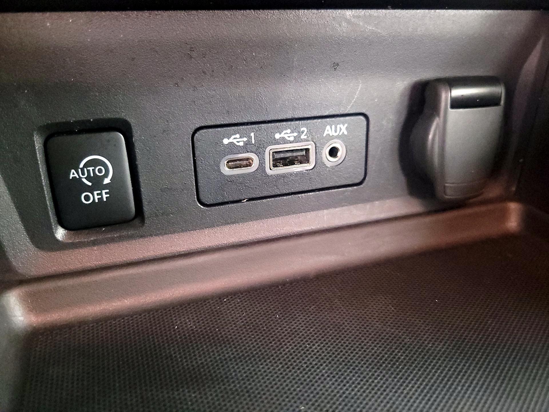 Thumbnail: 2024 Nissan Sentra - 18