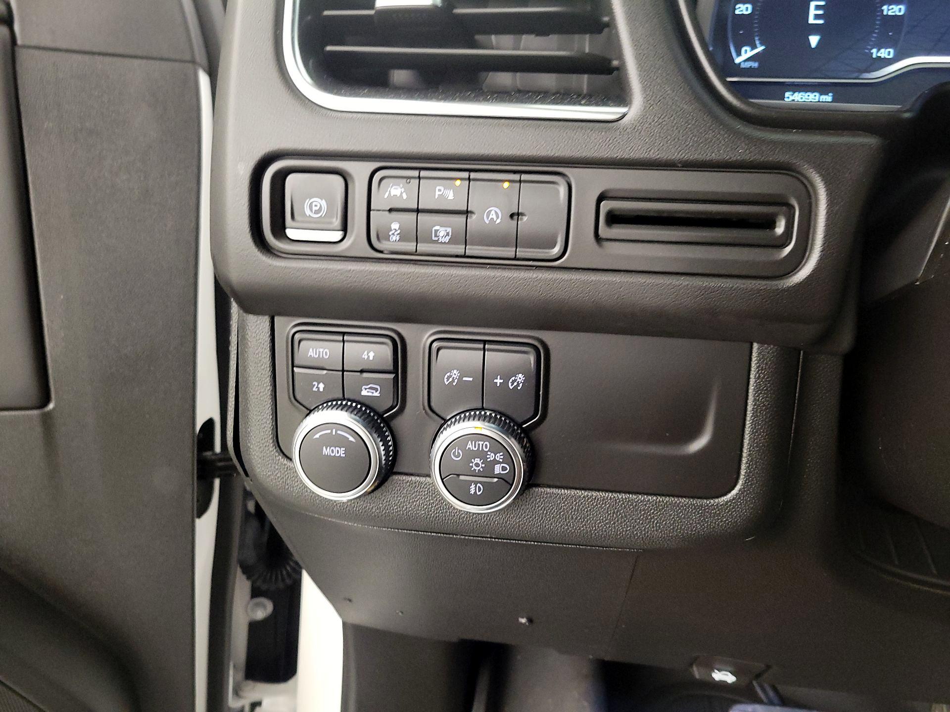 Thumbnail: 2023 GMC Yukon - 13