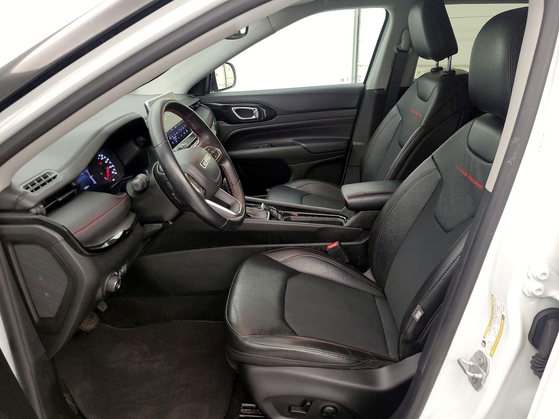 Thumbnail: 2022 Jeep Compass - 11