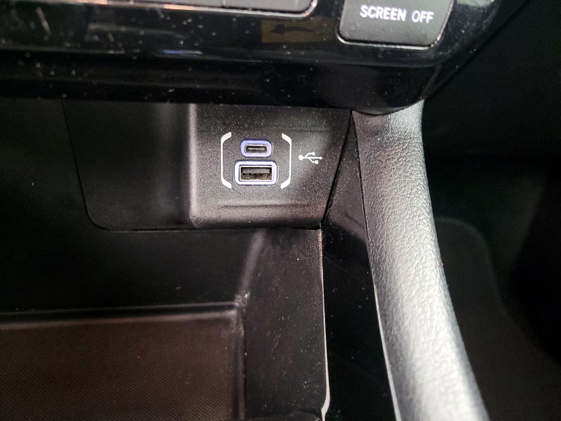 Thumbnail: 2022 Jeep Compass - 18