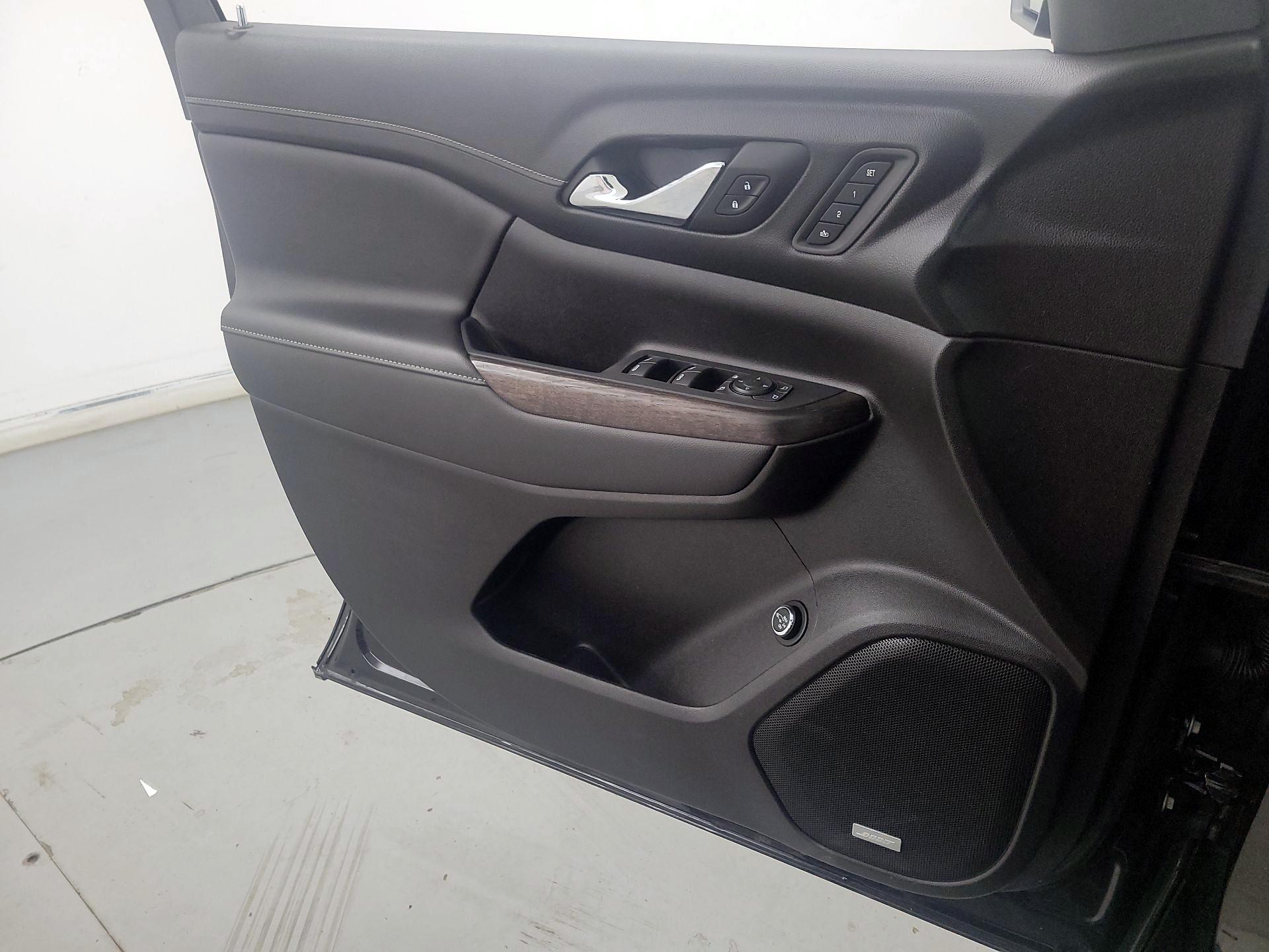 Thumbnail: 2023 GMC Acadia - 12