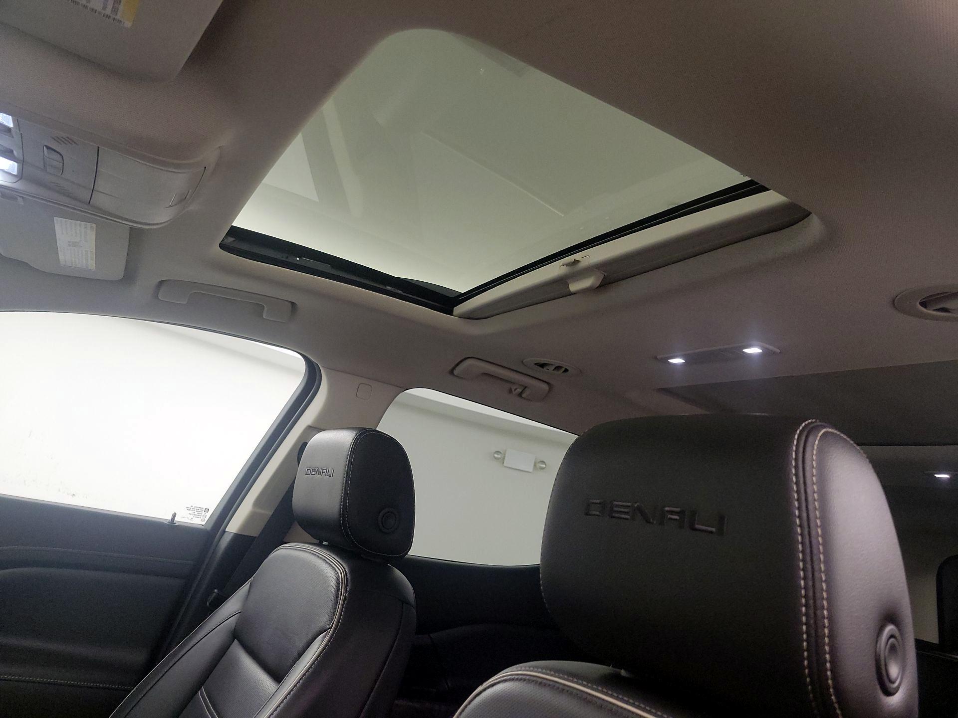 Thumbnail: 2023 GMC Acadia - 20