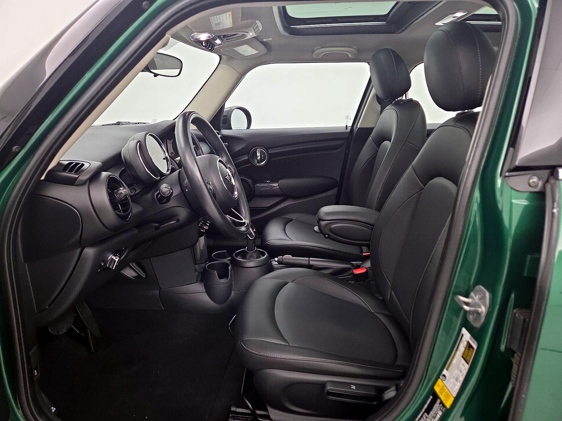 Thumbnail: 2020 MINI Cooper Hardtop - 11