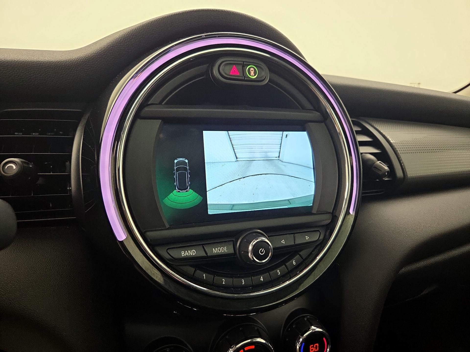 Thumbnail: 2020 MINI Cooper Hardtop - 14
