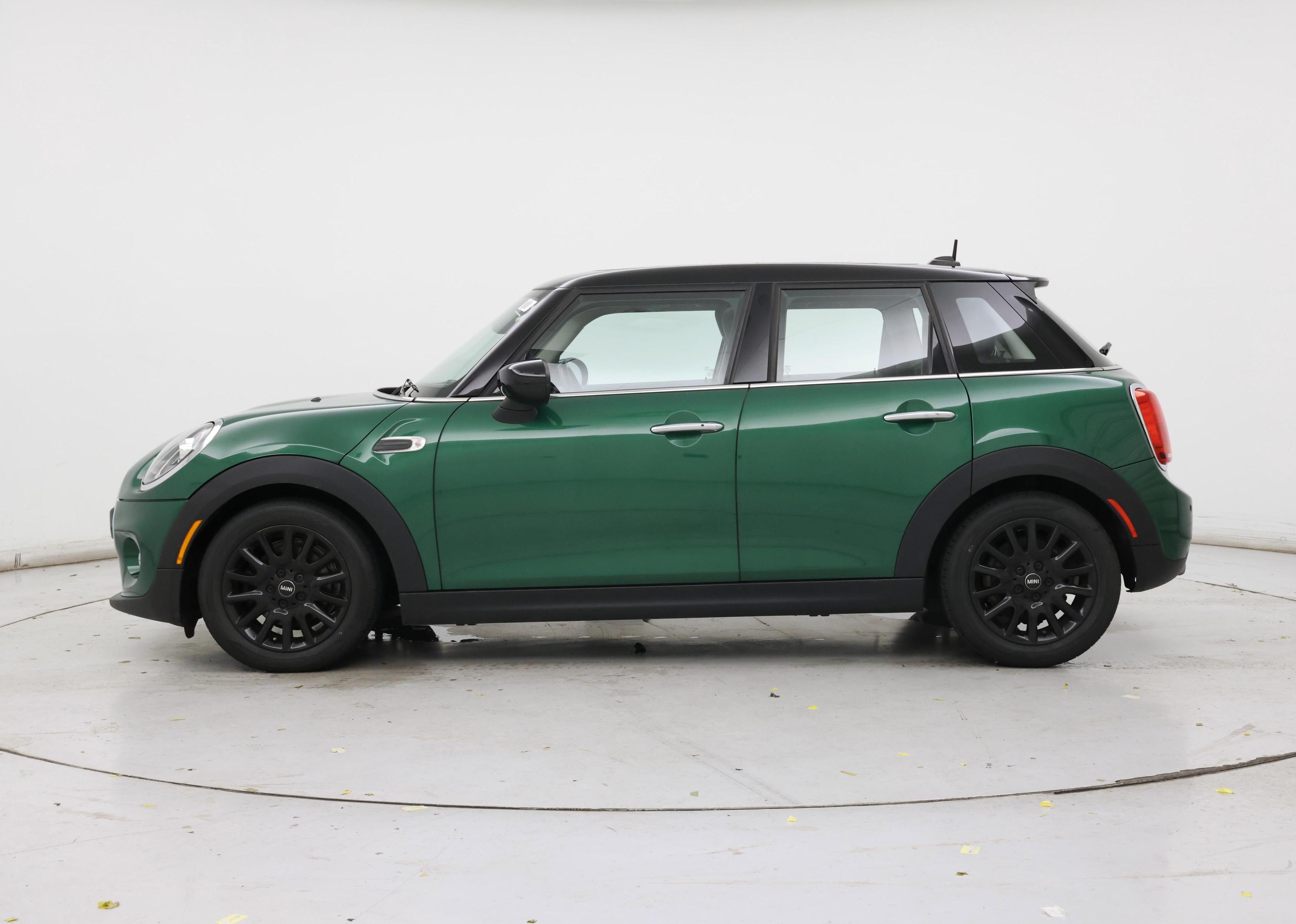 Thumbnail: 2020 MINI Cooper Hardtop - 3