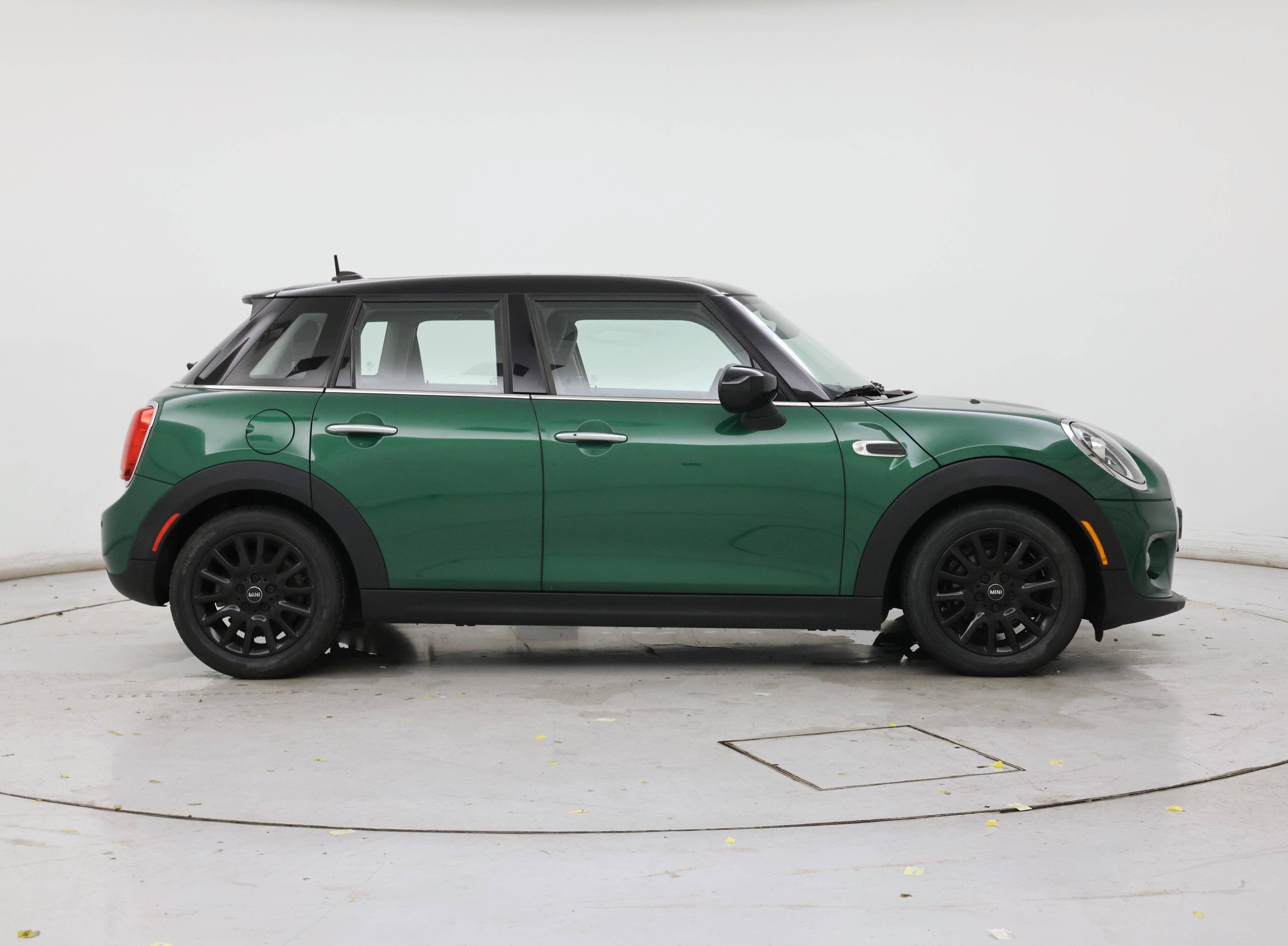 Thumbnail: 2020 MINI Cooper Hardtop - 7