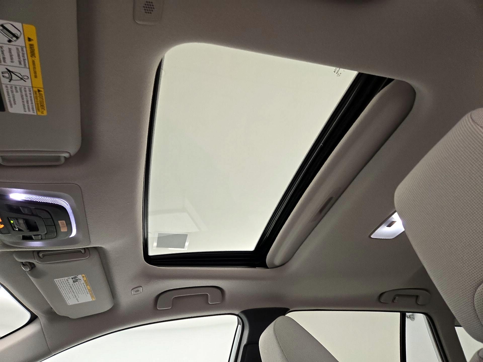 Thumbnail: 2024 Toyota Corolla Cross - 19