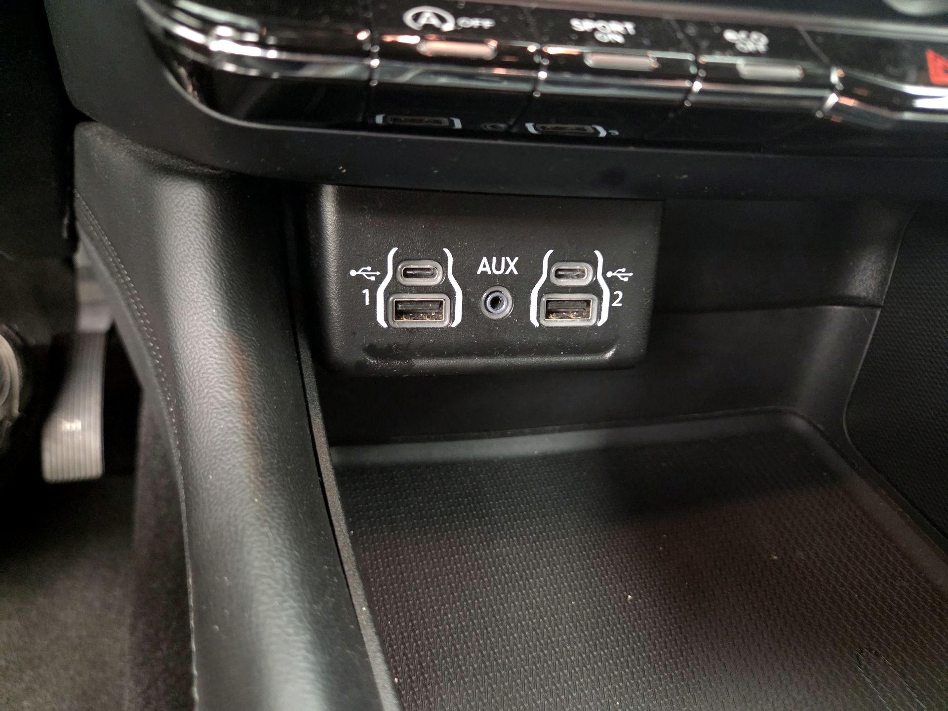 Thumbnail: 2022 Dodge Durango - 18