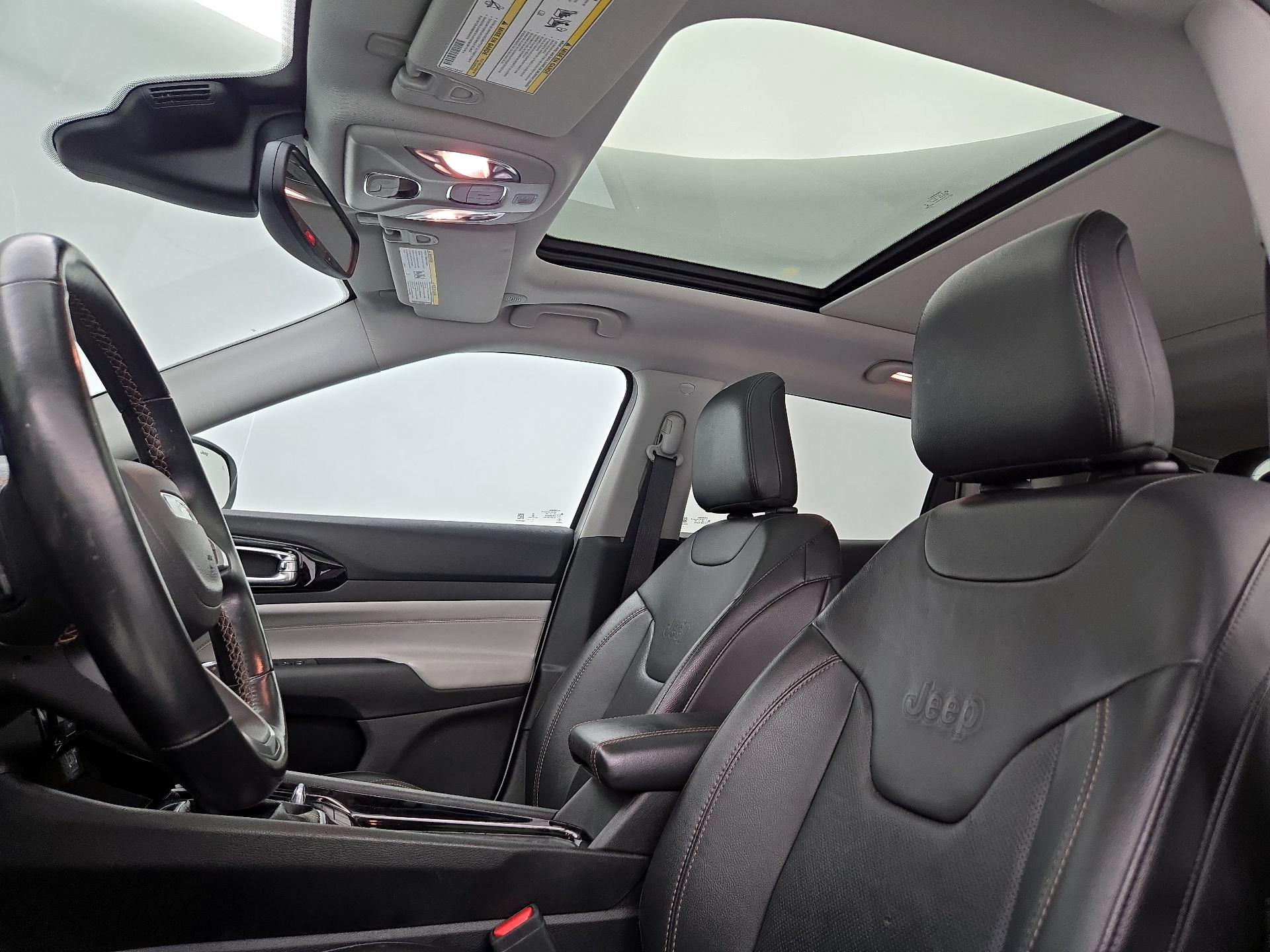 Thumbnail: 2022 Jeep Compass - 20