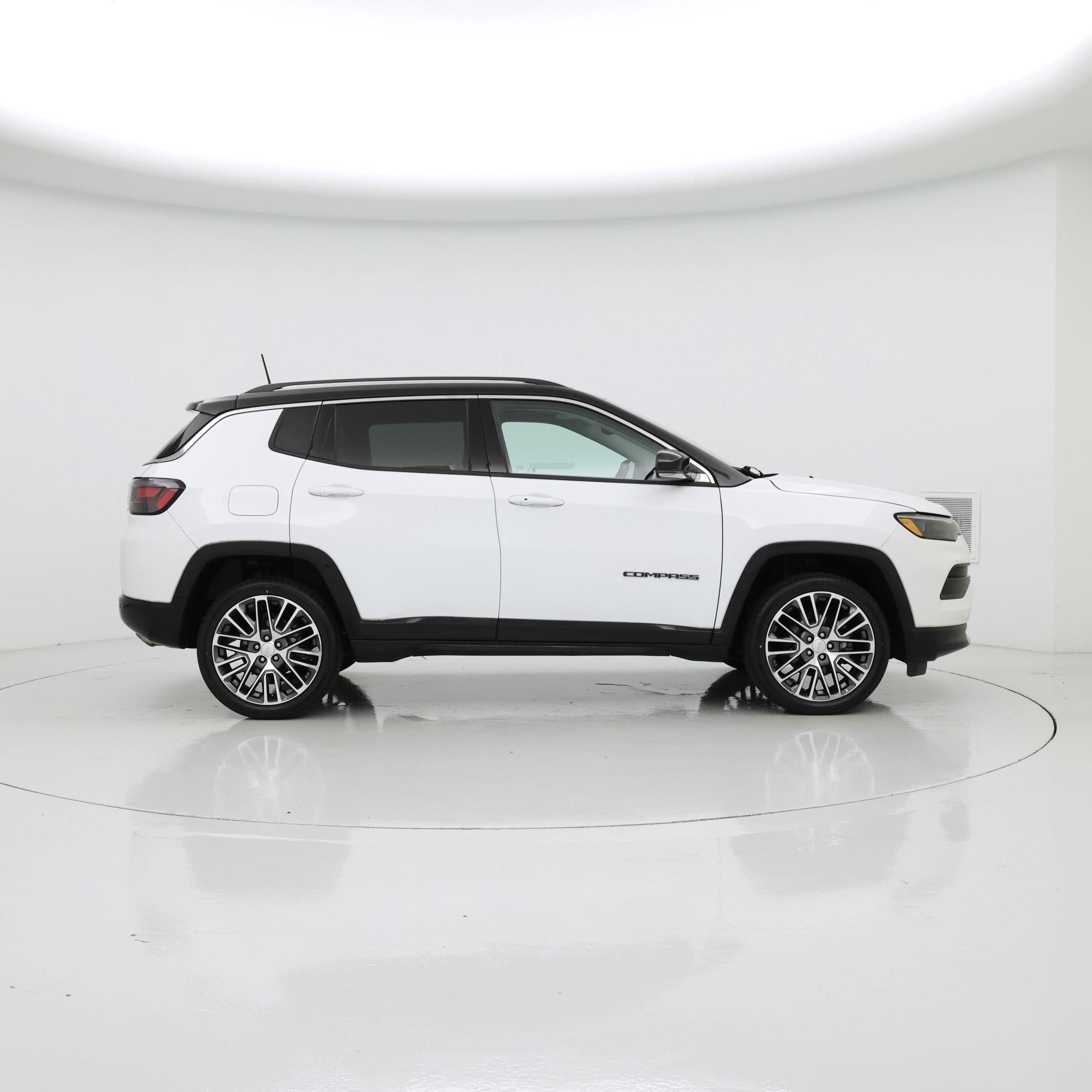Thumbnail: 2022 Jeep Compass - 7