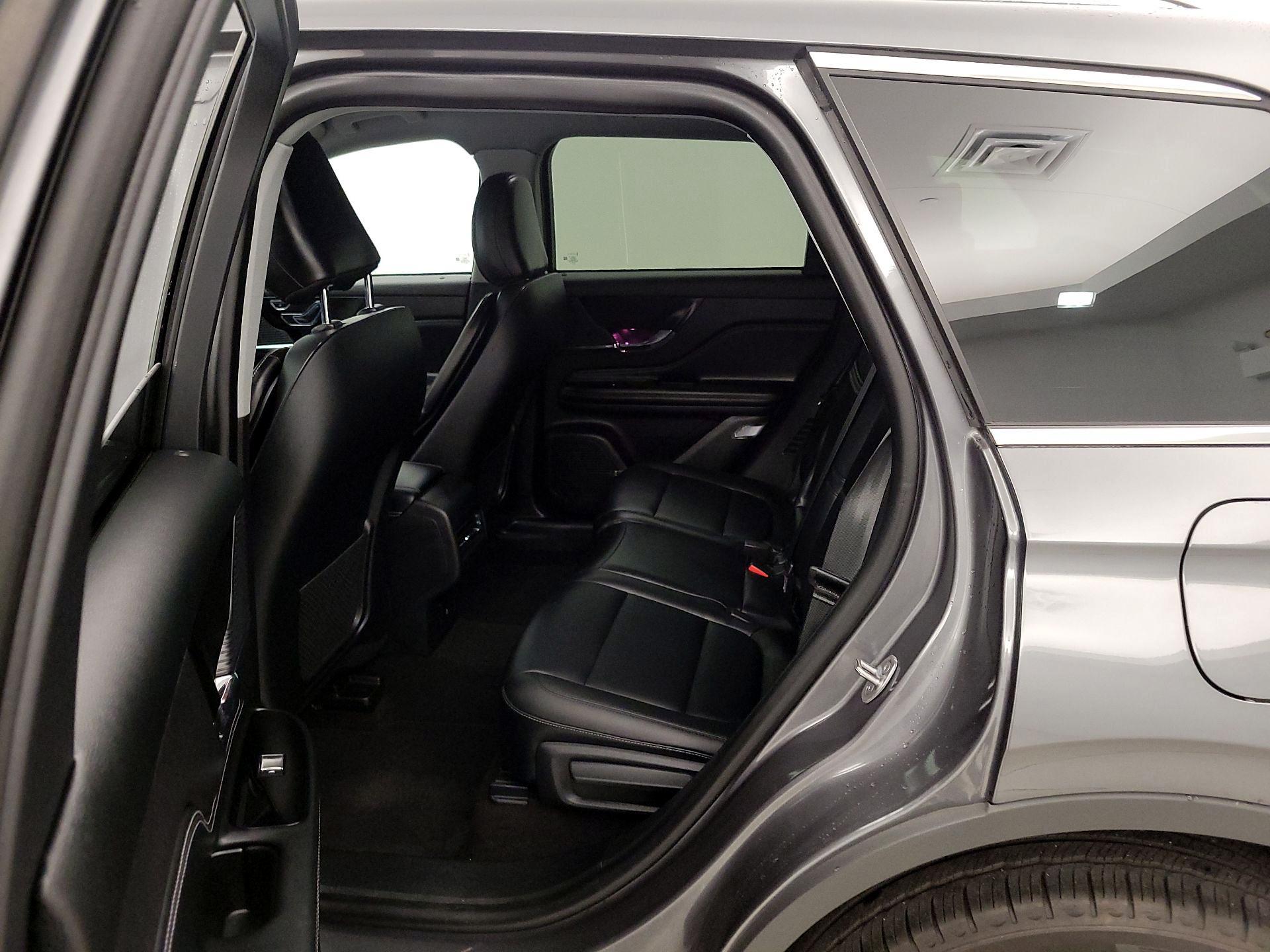 Thumbnail: 2021 Lincoln Corsair - 19