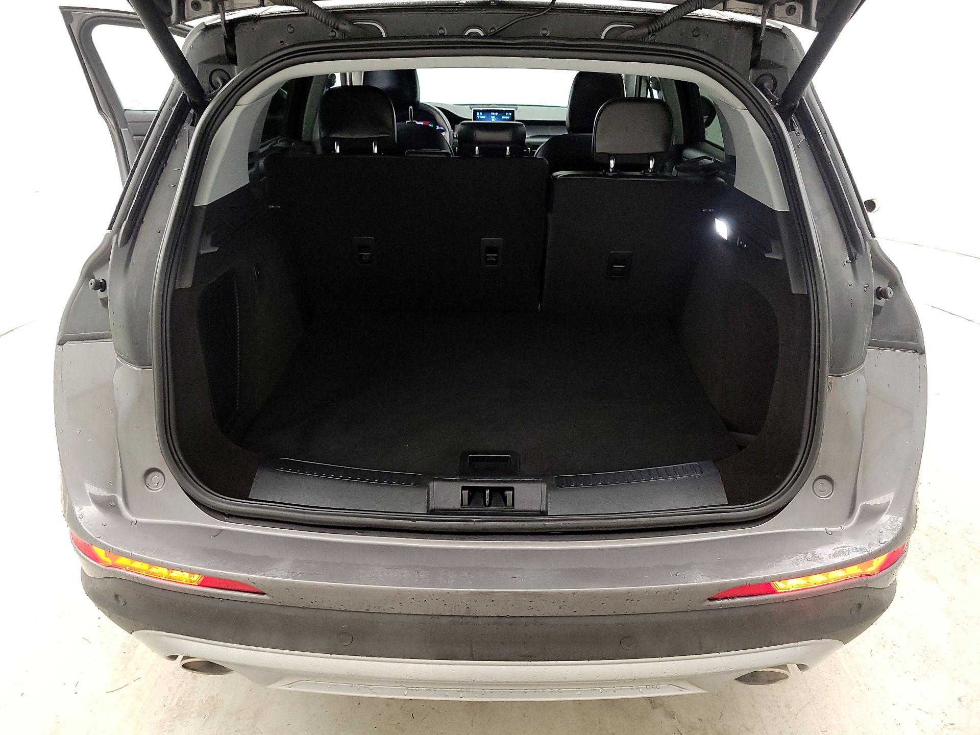 Thumbnail: 2021 Lincoln Corsair - 20