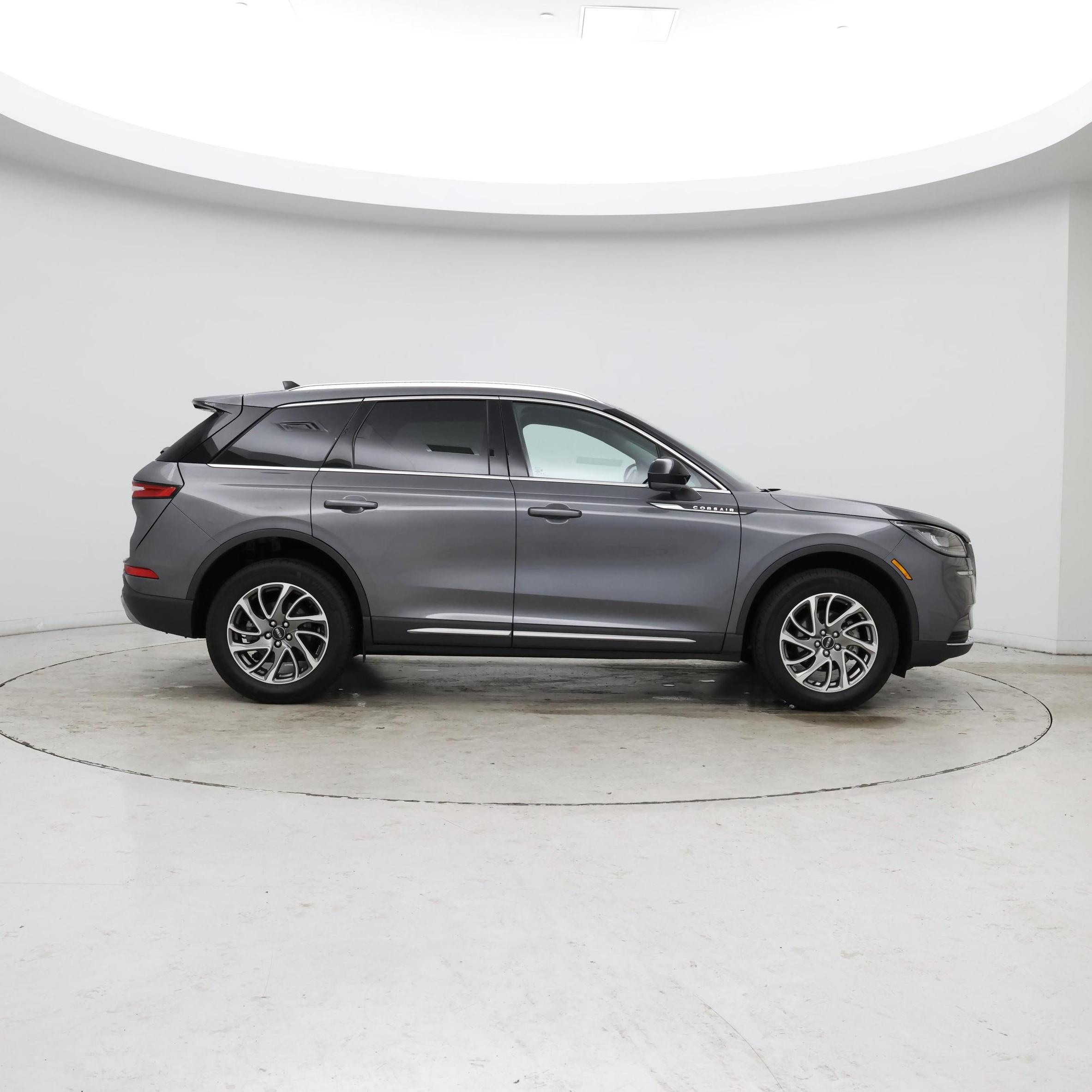 Thumbnail: 2021 Lincoln Corsair - 7