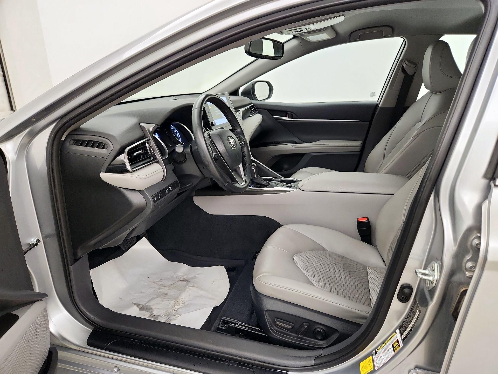 Thumbnail: 2023 Toyota Camry - 9