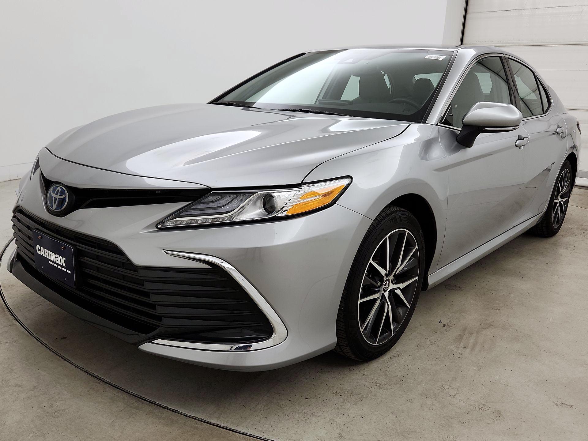 Thumbnail: 2023 Toyota Camry - 3