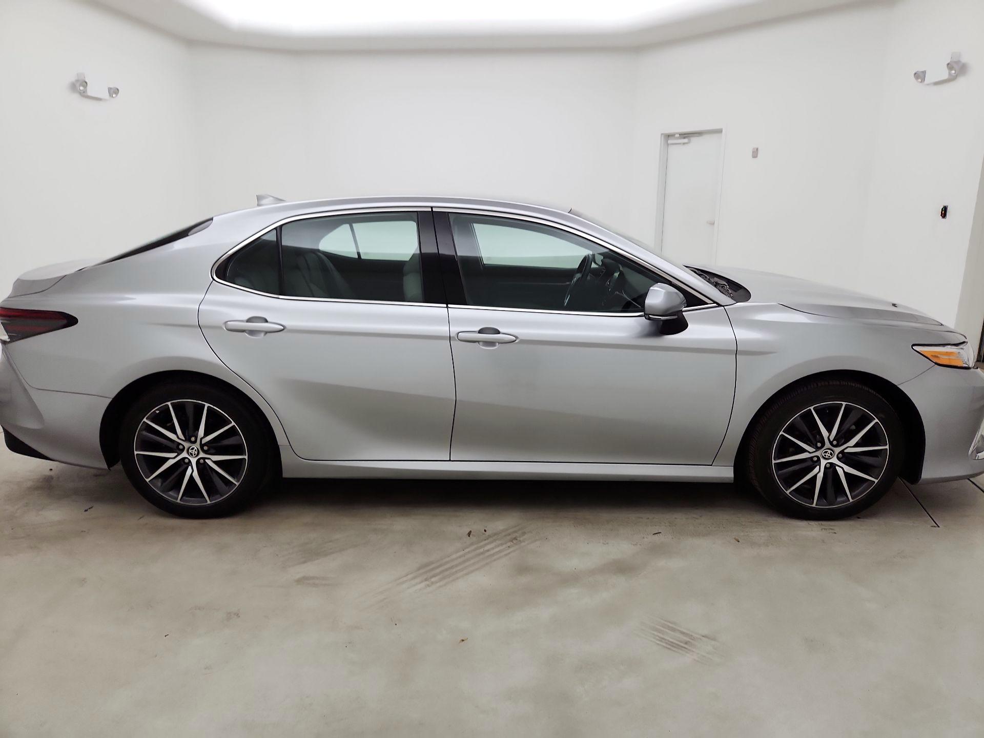 Thumbnail: 2023 Toyota Camry - 4