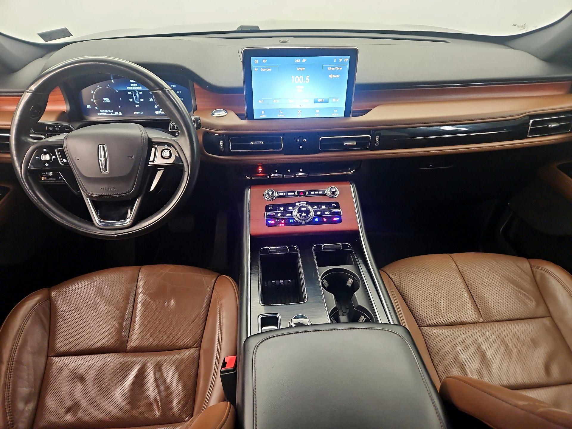 Thumbnail: 2020 Lincoln Aviator - 9