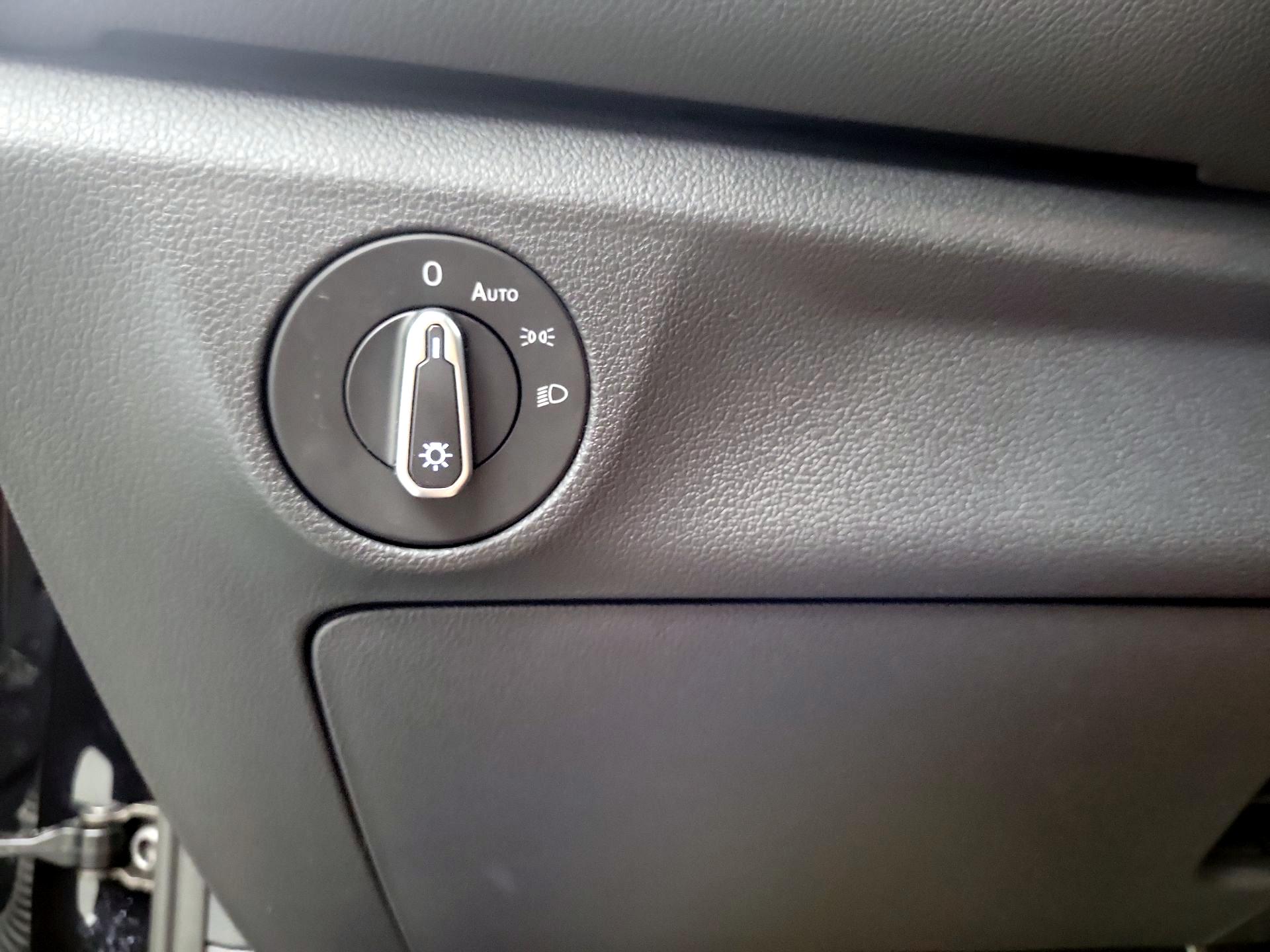 Thumbnail: 2025 Volkswagen Jetta - 11