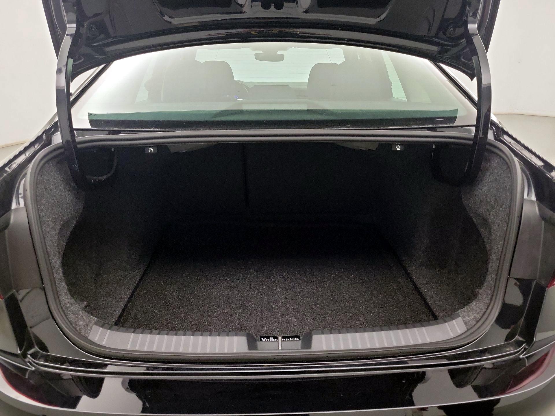 Thumbnail: 2025 Volkswagen Jetta - 18