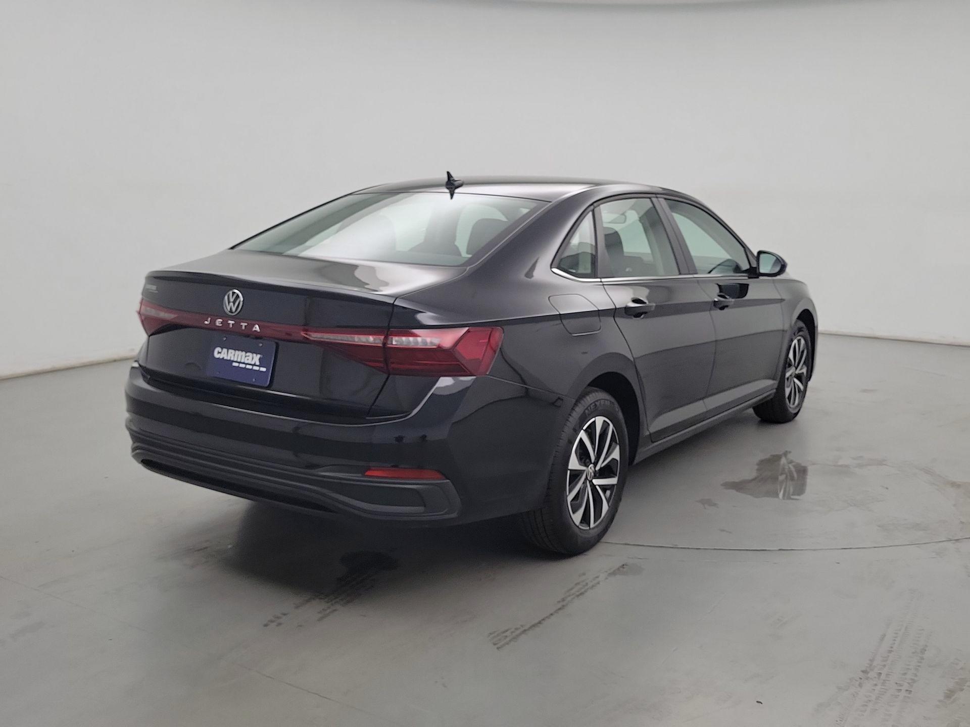 Thumbnail: 2025 Volkswagen Jetta - 5