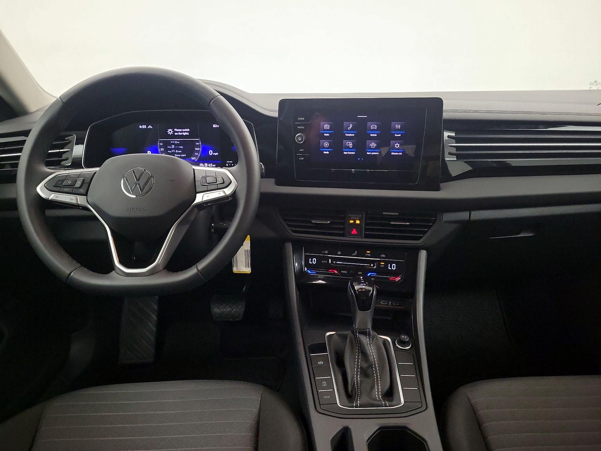 Thumbnail: 2025 Volkswagen Jetta - 8